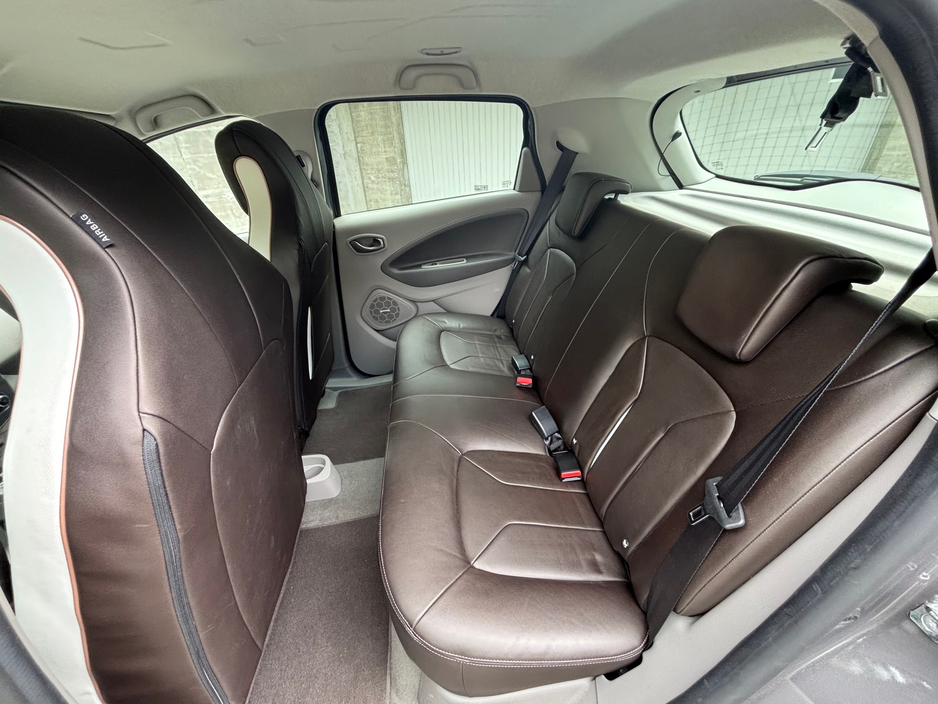 RENAULT Zoe Swiss Edition R240 (Batterie Miete)-image-4