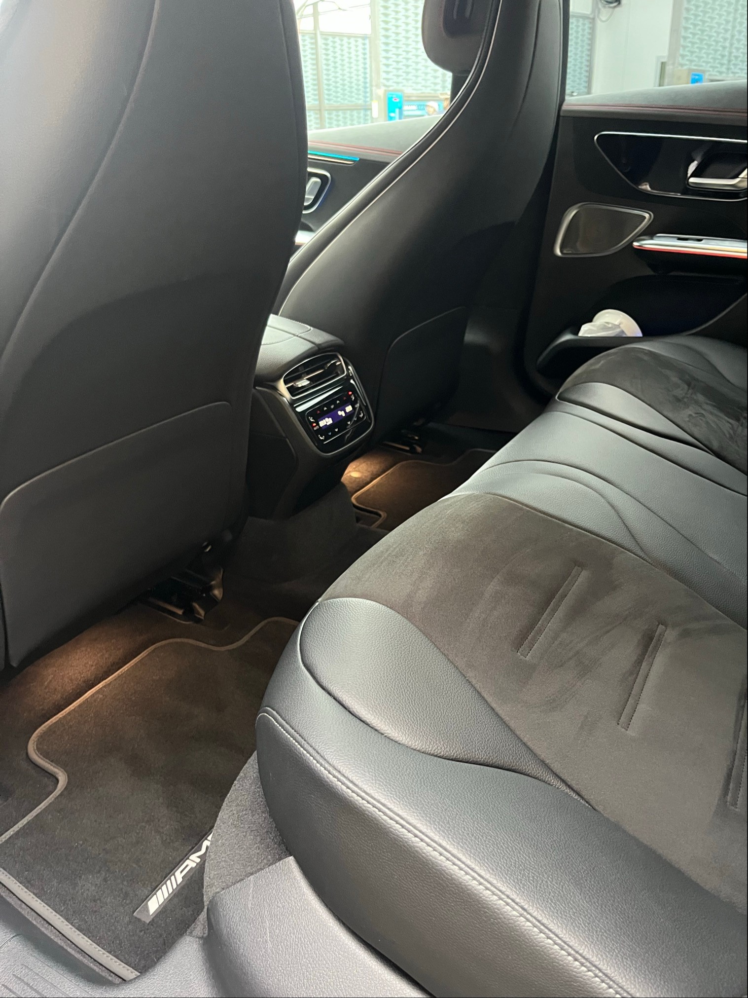MERCEDES-BENZ EQE 350 AMG 4MATIC-image-16