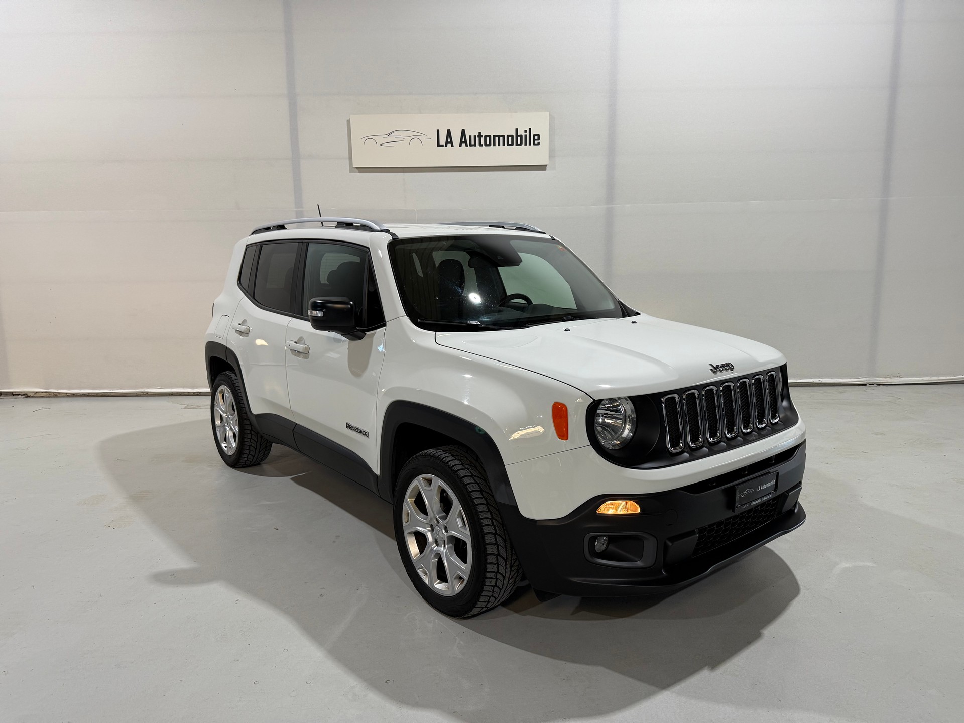 JEEP Renegade 2.0 CRD Limited AWD + Low Range 9ATX-image-4
