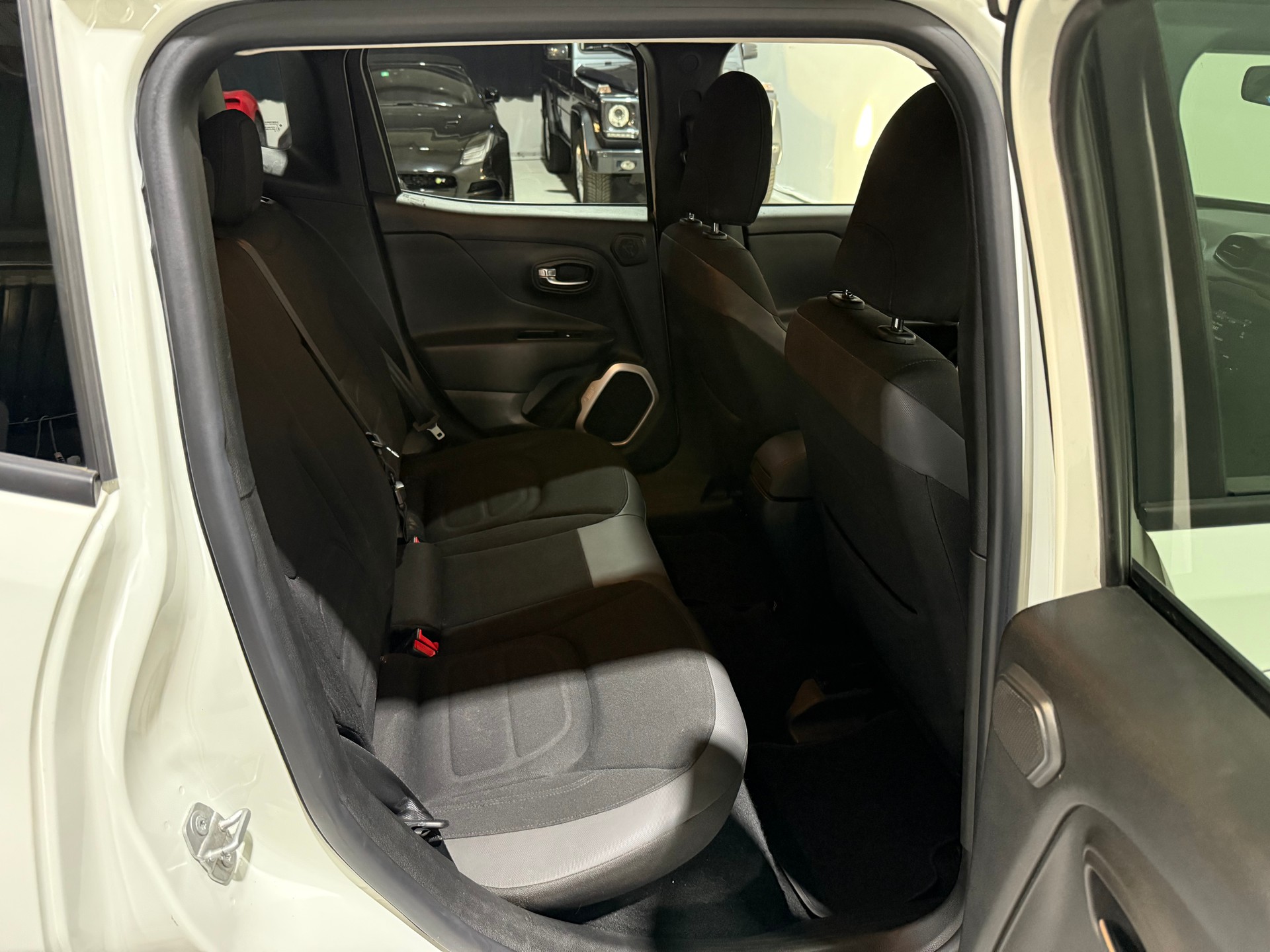 JEEP Renegade 2.0 CRD Limited AWD + Low Range 9ATX-image-15