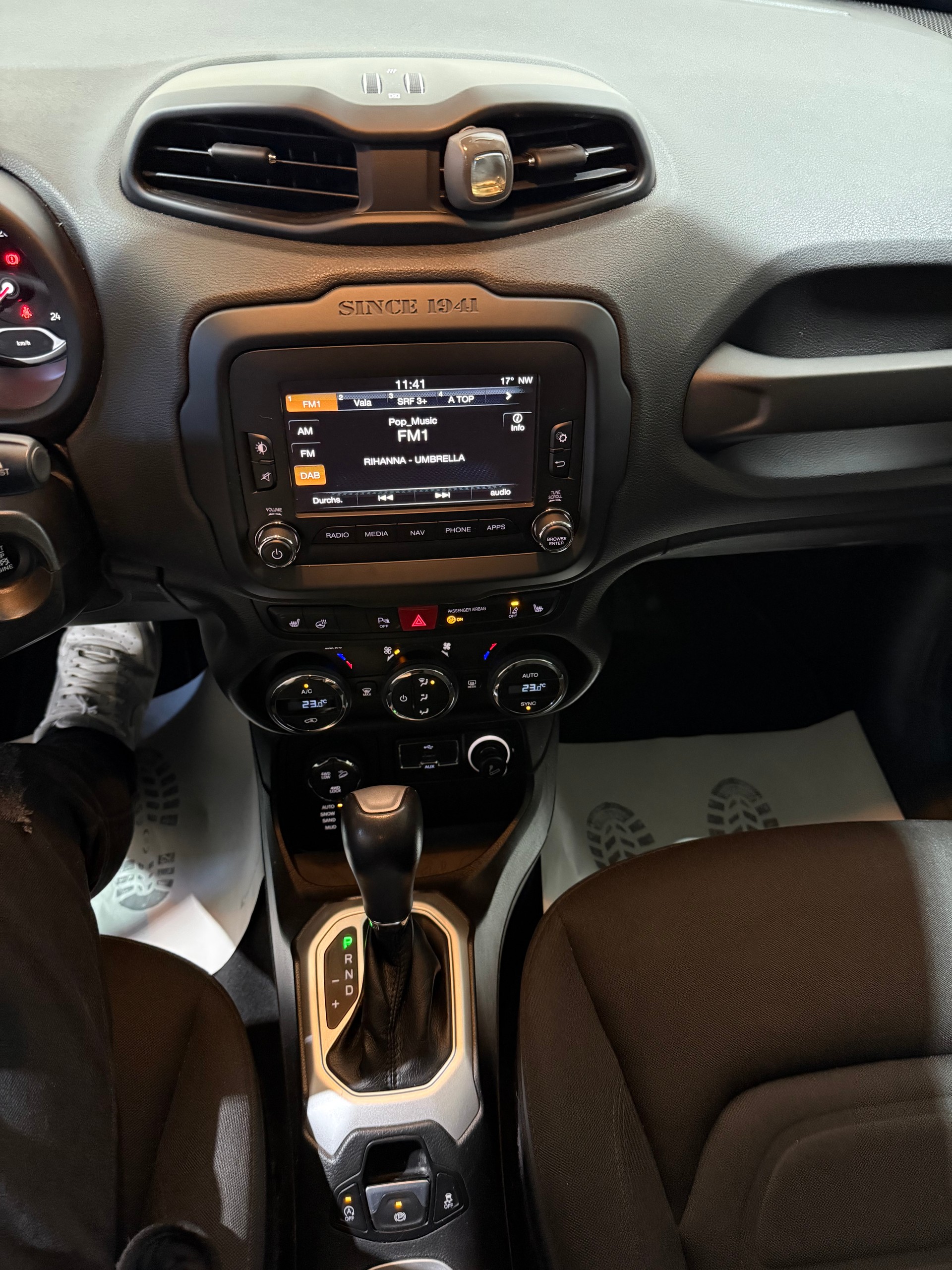JEEP Renegade 2.0 CRD Limited AWD + Low Range 9ATX-image-13