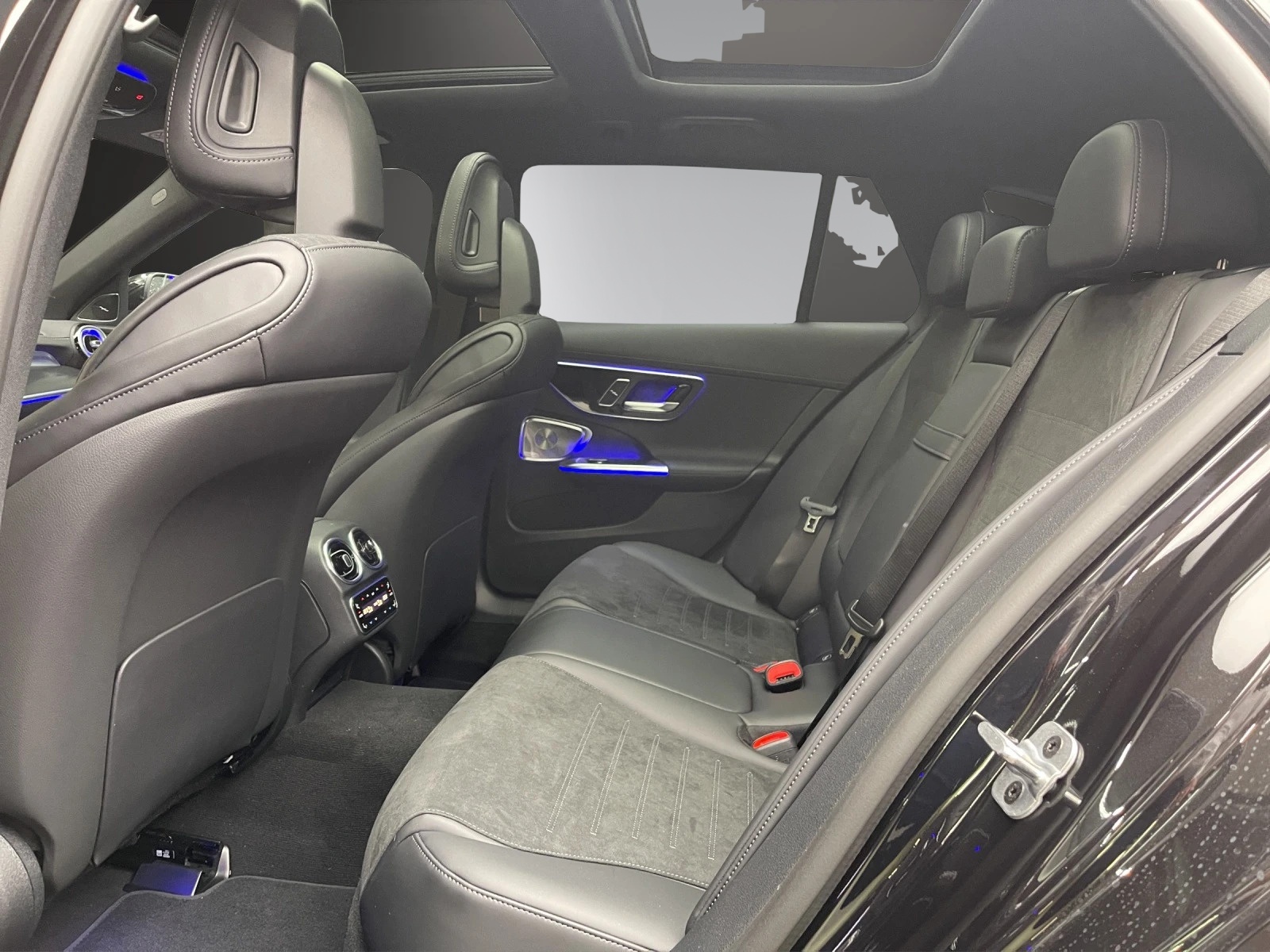 MERCEDES-BENZ C 300 T 4 Matic-image-9