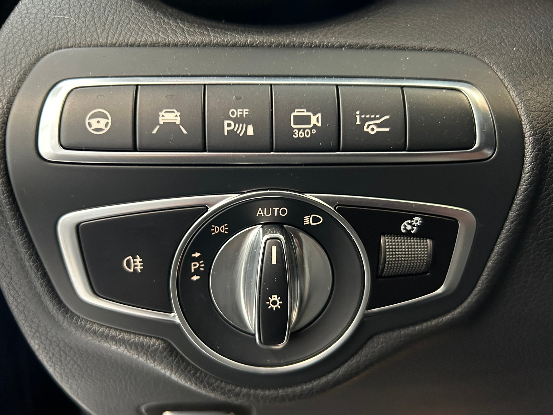 MERCEDES-BENZ GLC Coupé 63 S AMG 4Matic+ 9G-Tronic-image-19