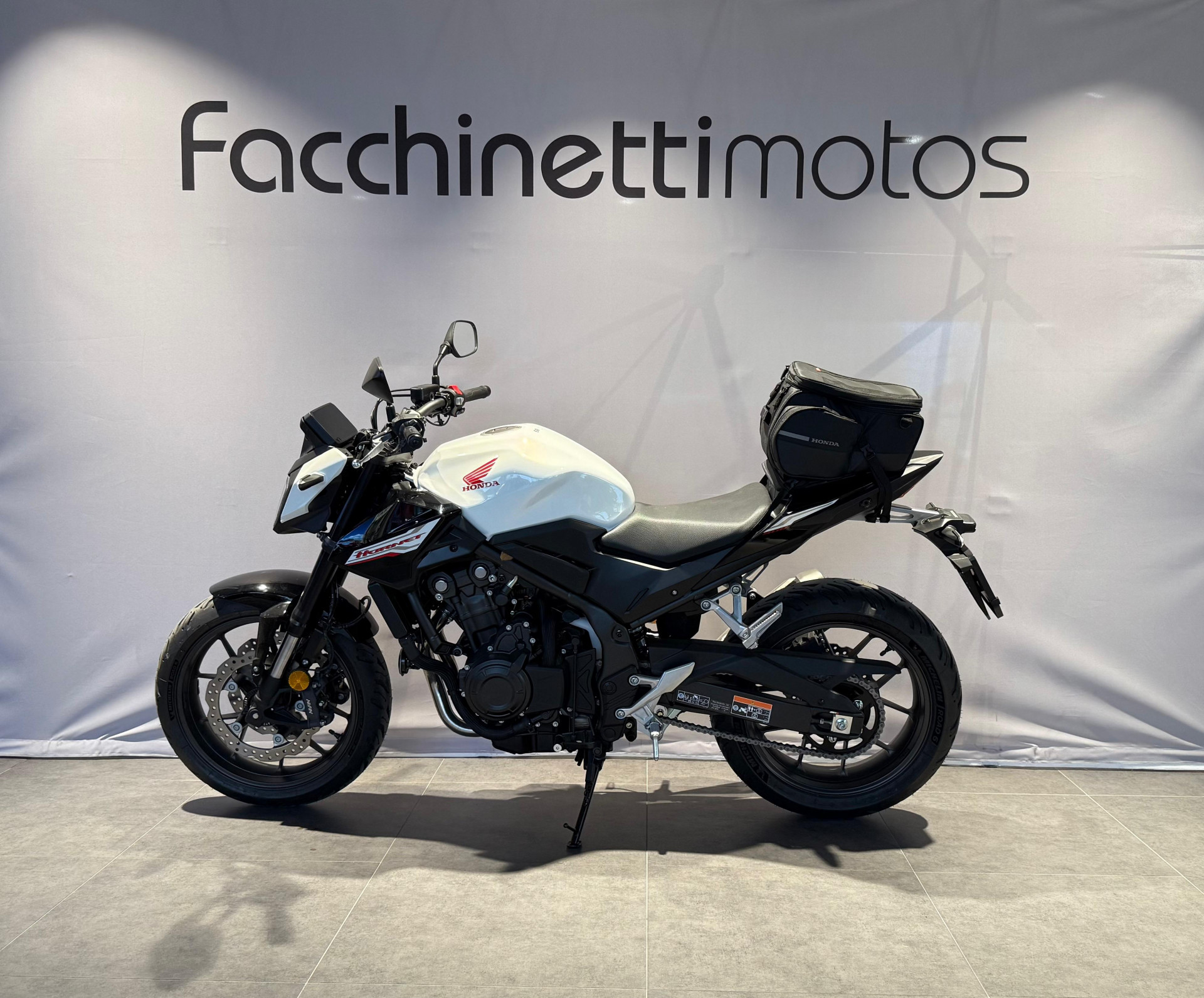 HONDA CB 500 Hornet-showroom-element-2
