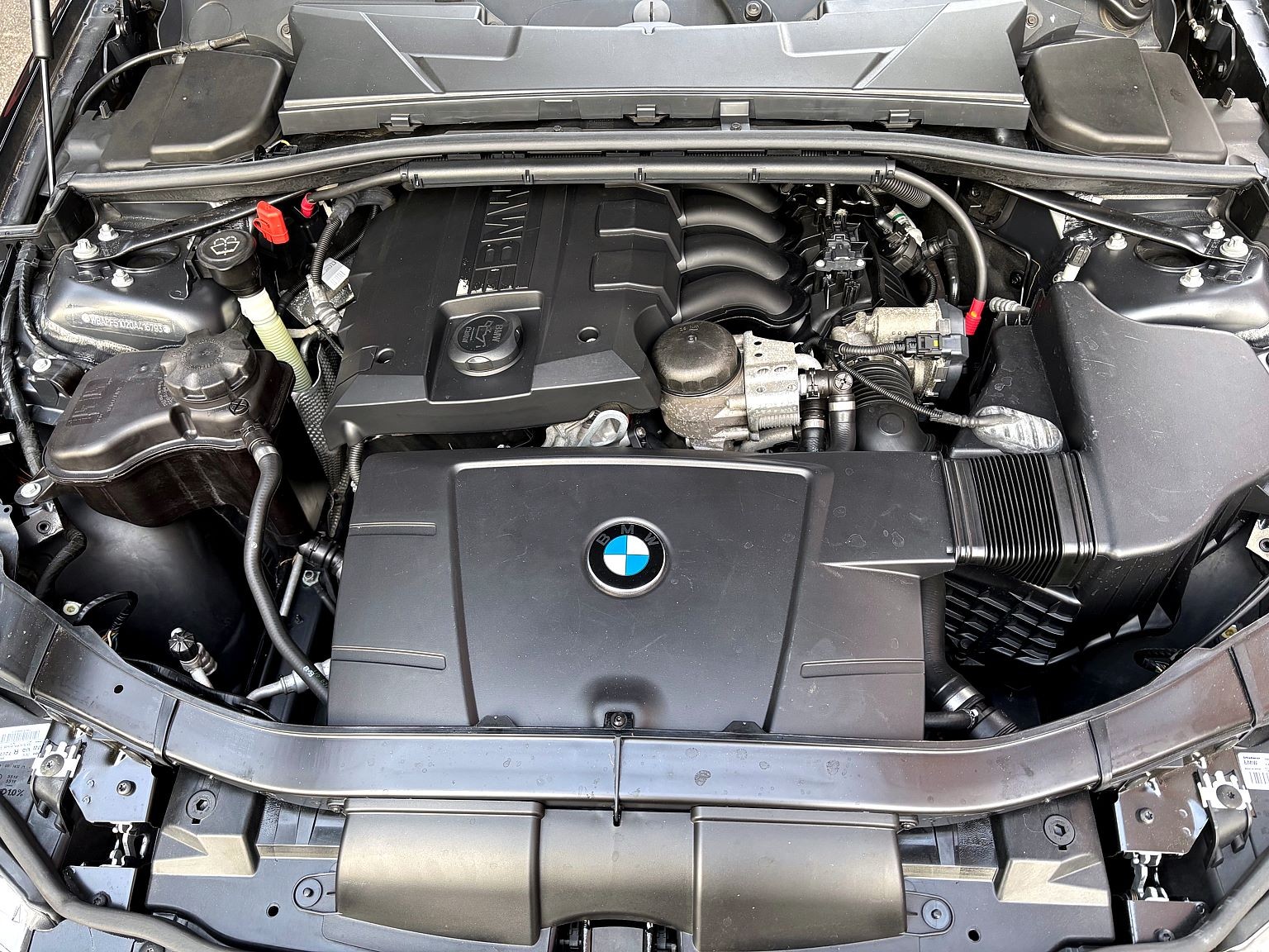 BMW 318i Access Steptronic-image-6