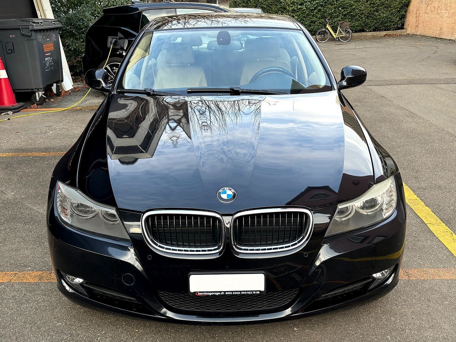 BMW 318i Access Steptronic-image-1