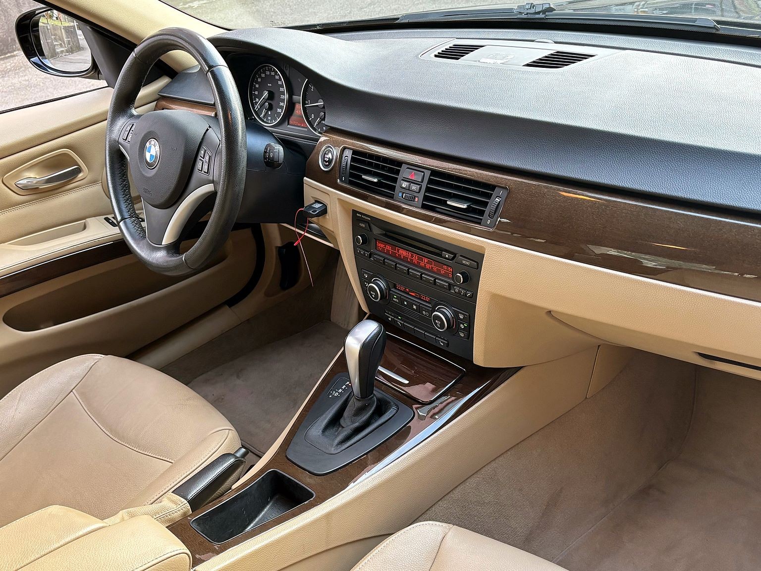 BMW 318i Access Steptronic-image-4