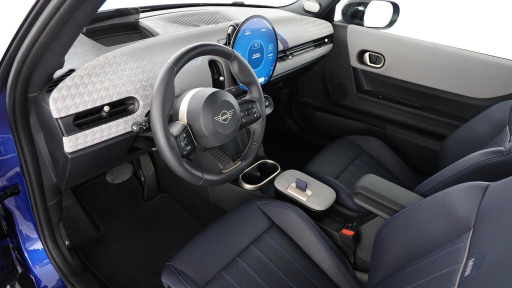 MINI Cooper S Cabrio-image-16