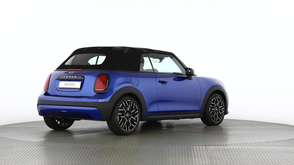 MINI Cooper S Cabrio-image-4