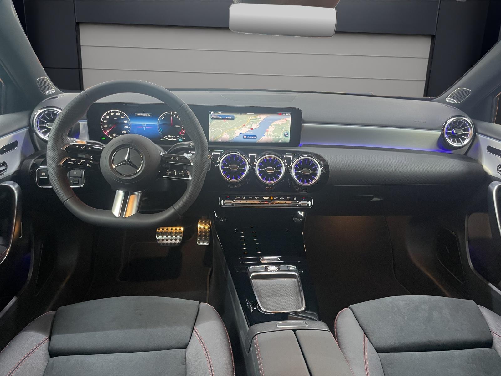 MERCEDES-BENZ A 250 e EQ Star AMG Line-image-4