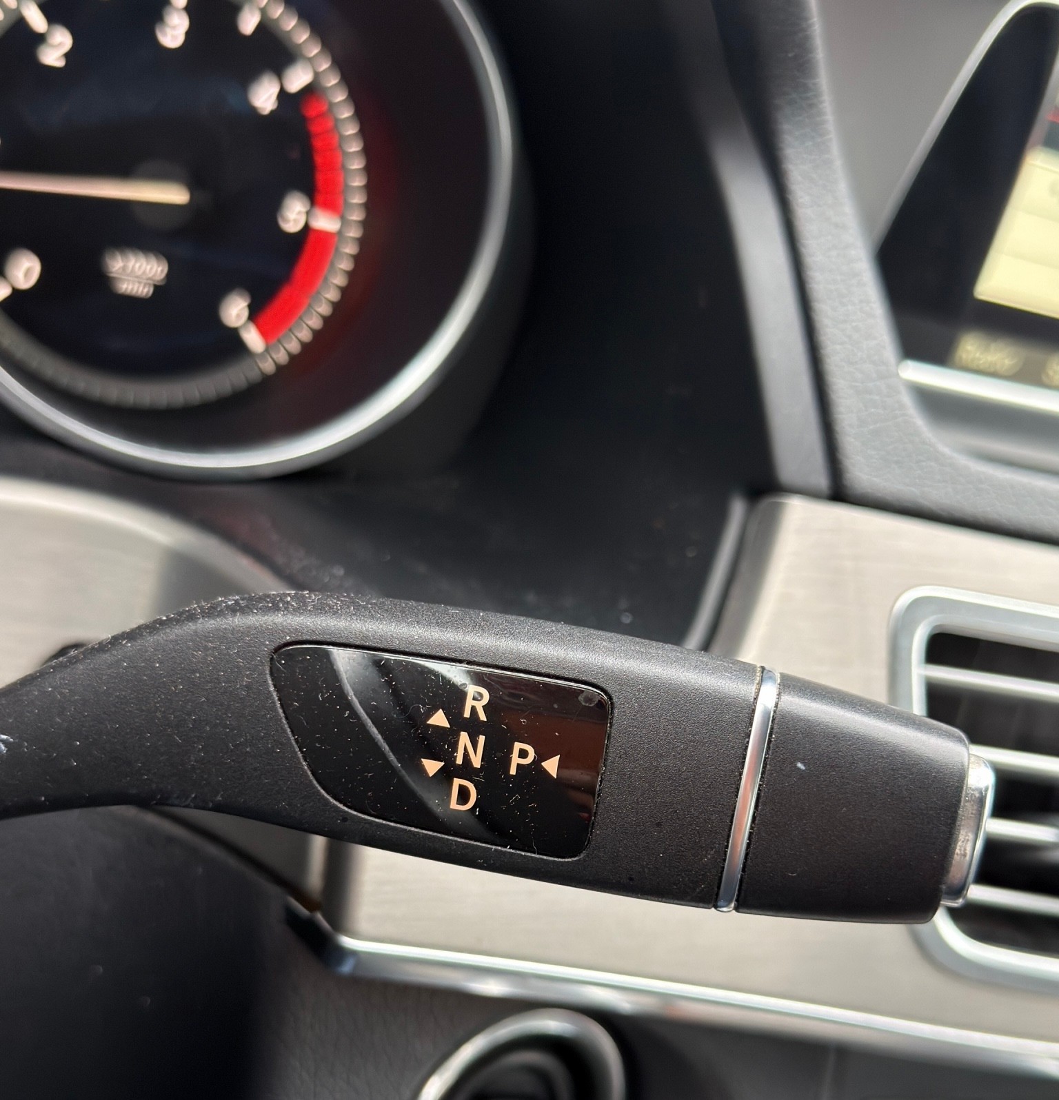 MERCEDES-BENZ E 200 CDI Avantgarde 7G-Tronic-image-18