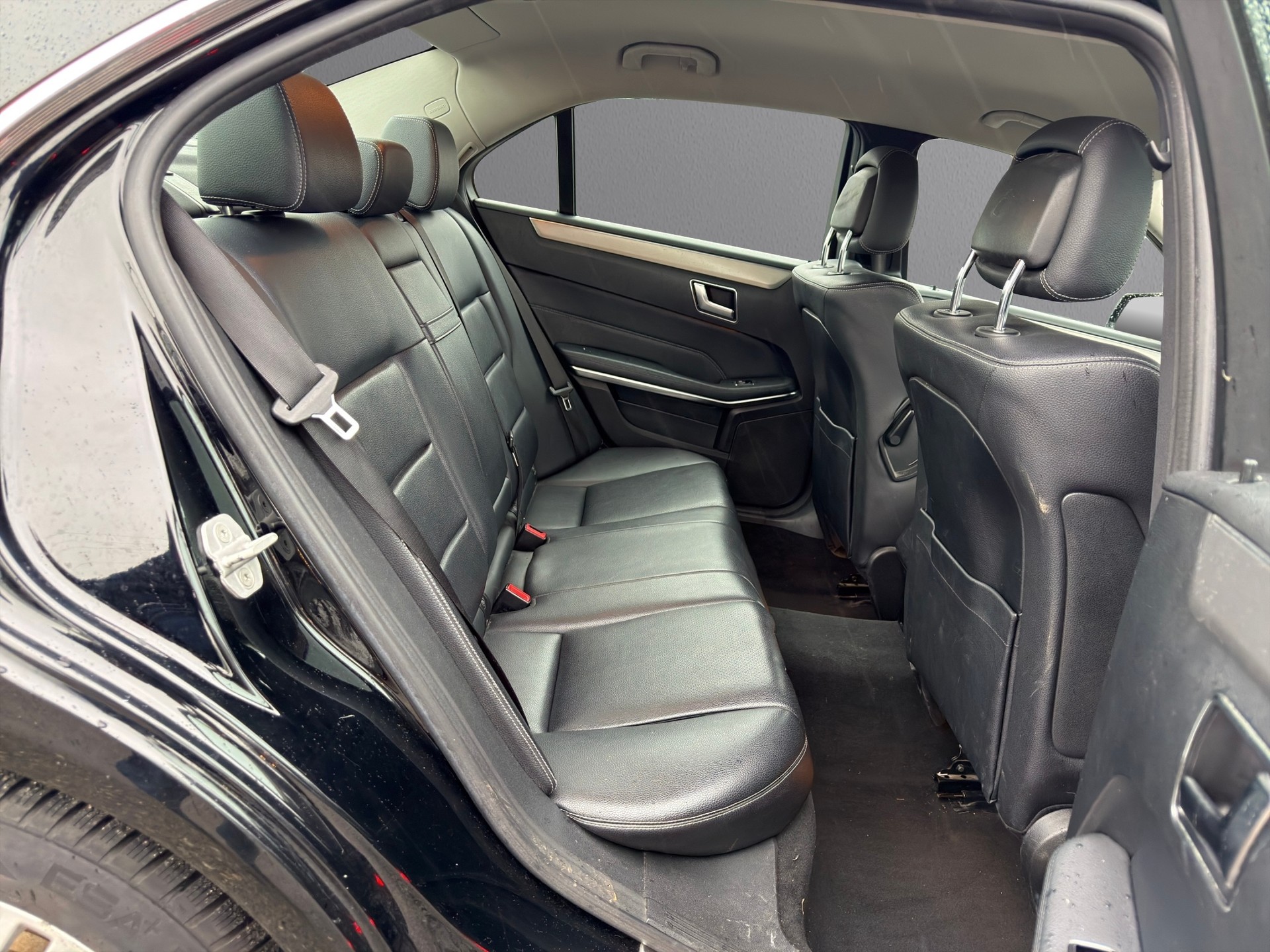 MERCEDES-BENZ E 200 CDI Avantgarde 7G-Tronic-image-10
