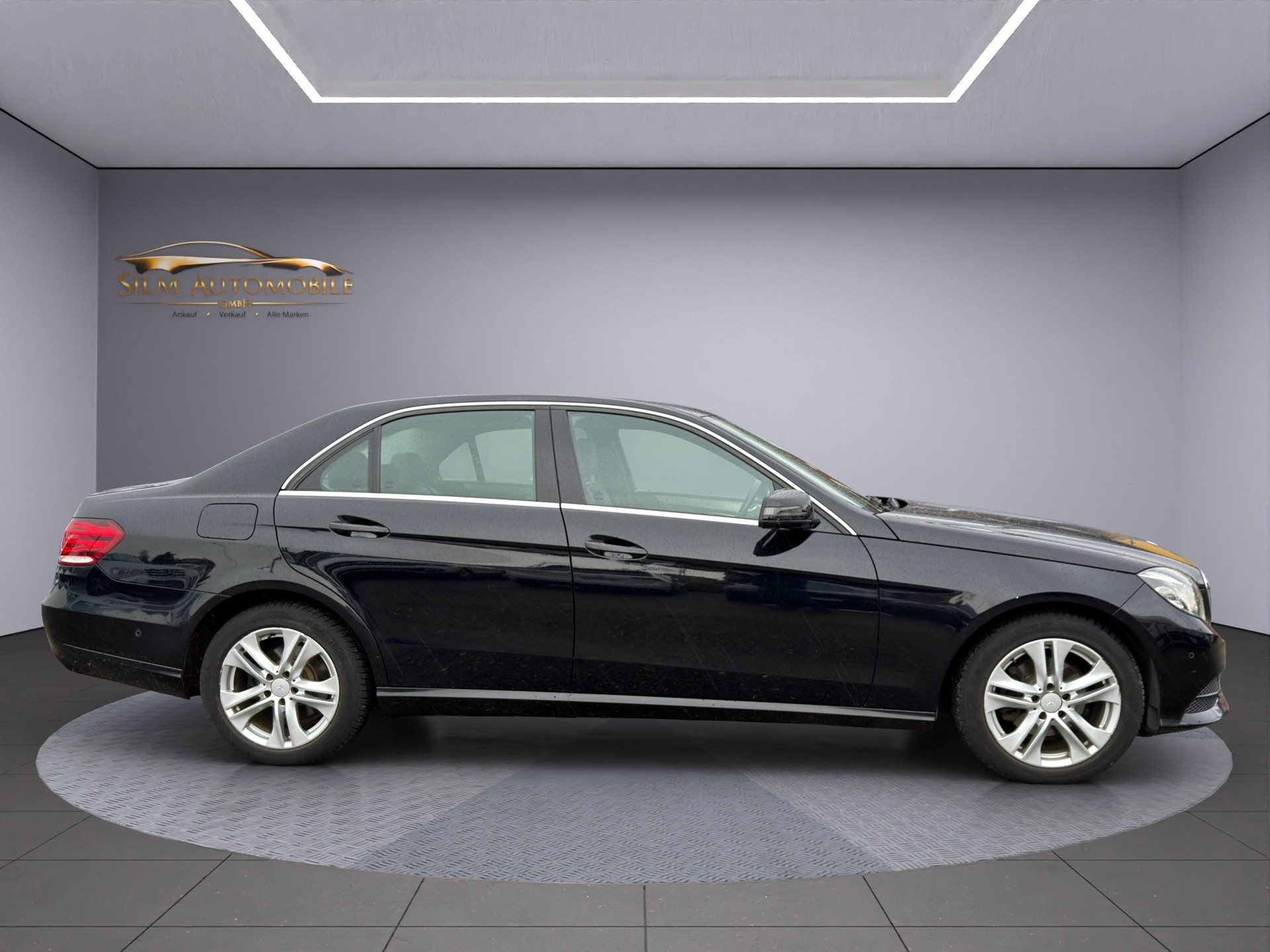 MERCEDES-BENZ E 200 CDI Avantgarde 7G-Tronic-image-4