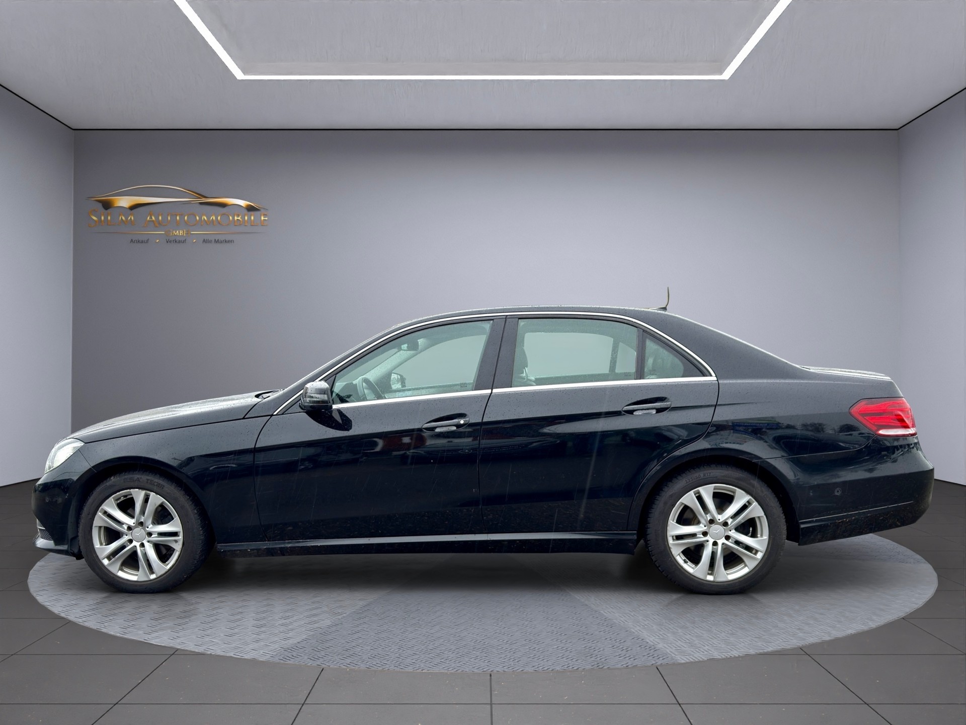 MERCEDES-BENZ E 200 CDI Avantgarde 7G-Tronic-image-3