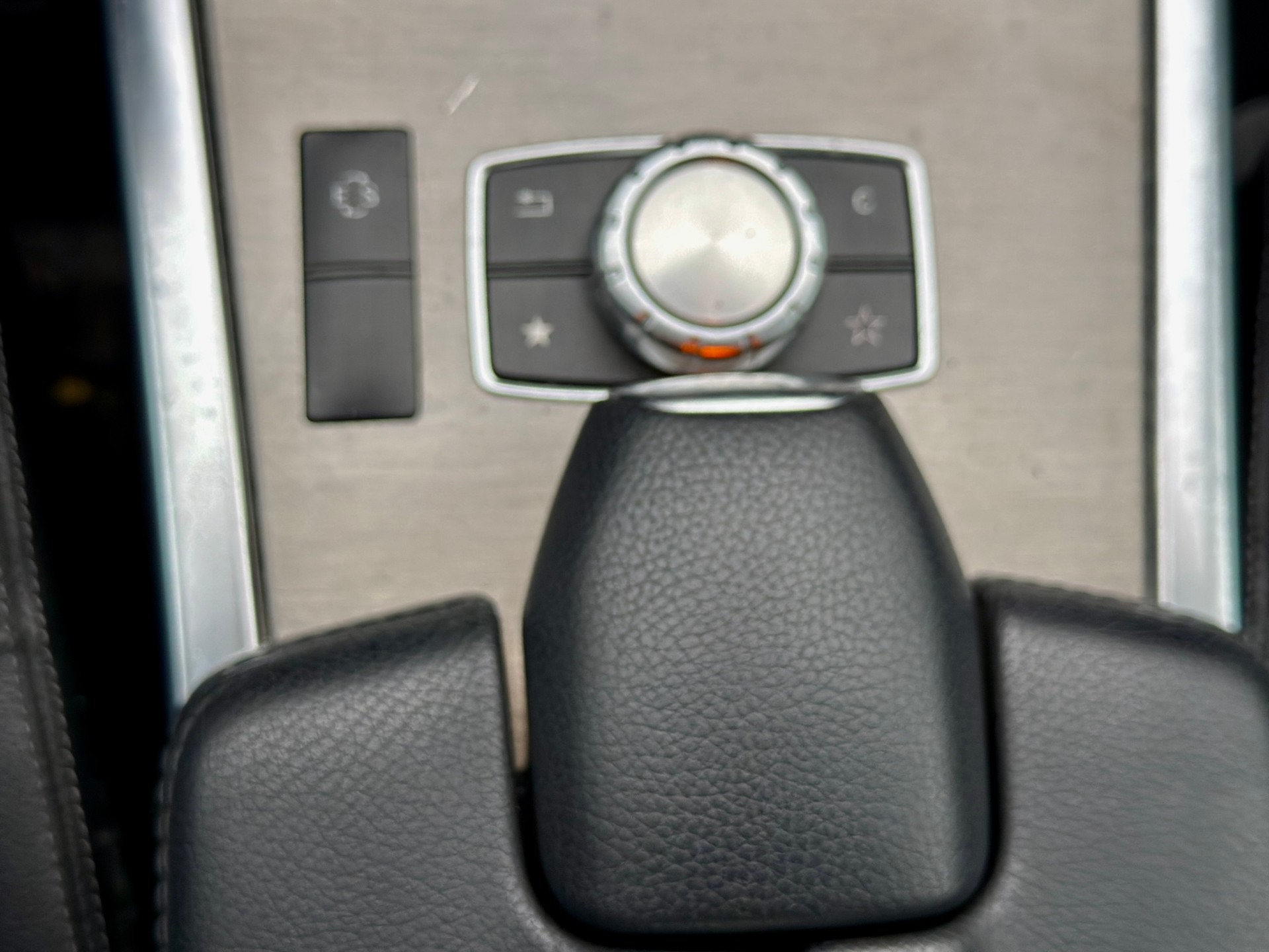 MERCEDES-BENZ E 200 CDI Avantgarde 7G-Tronic-image-17