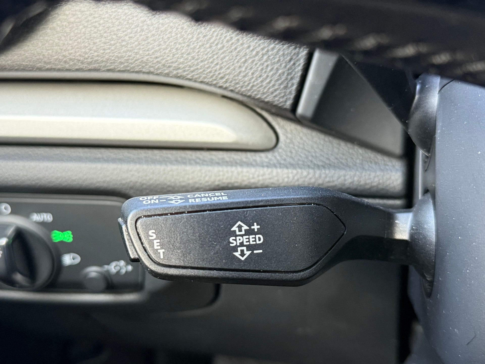 AUDI A3 Cabriolet 35 TFSI S-tronic-image-19