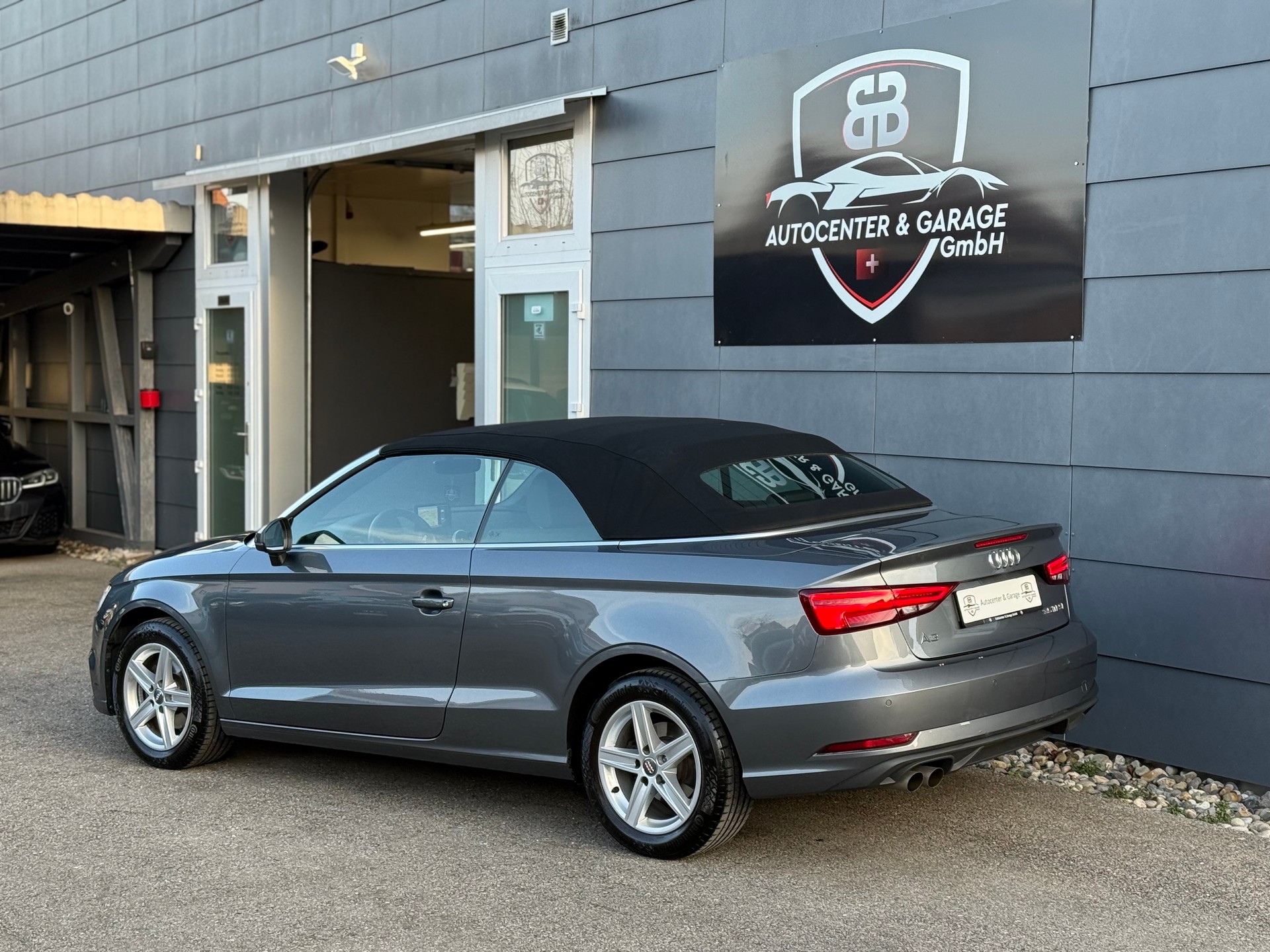 AUDI A3 Cabriolet 35 TFSI S-tronic-image-5