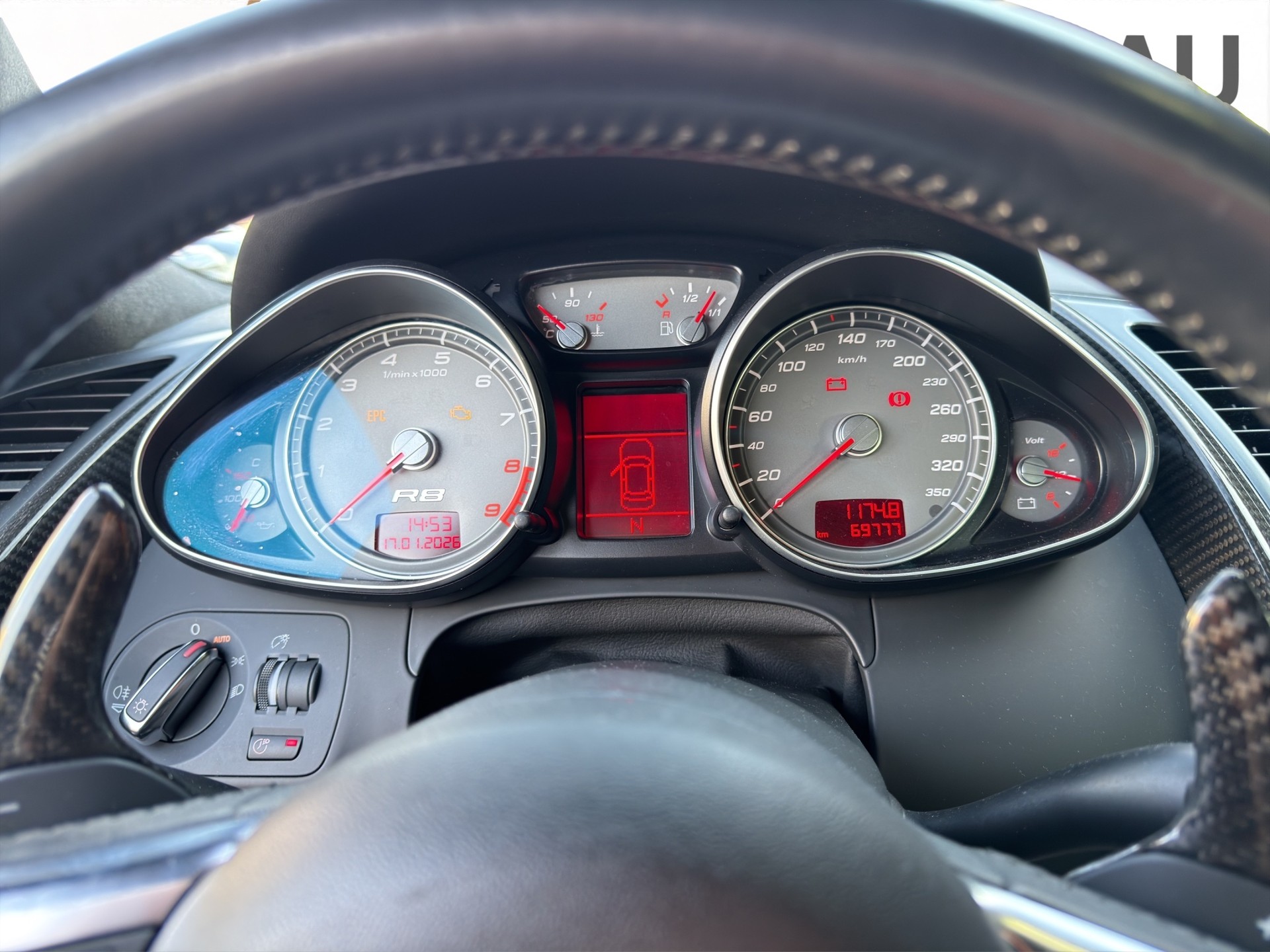 AUDI R8 Coupé 4.2-image-13