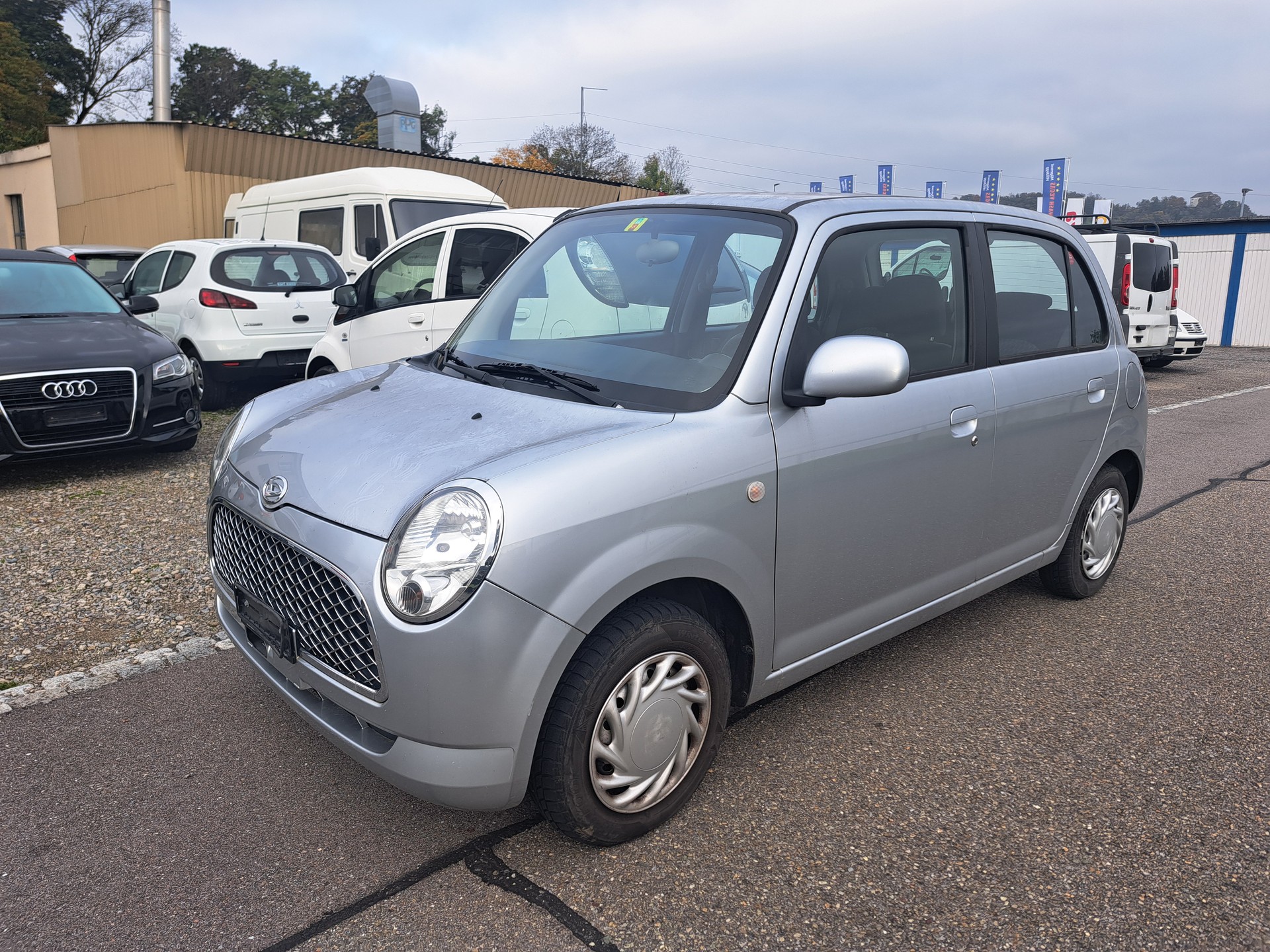 DAIHATSU Trevis 1.0-image-3