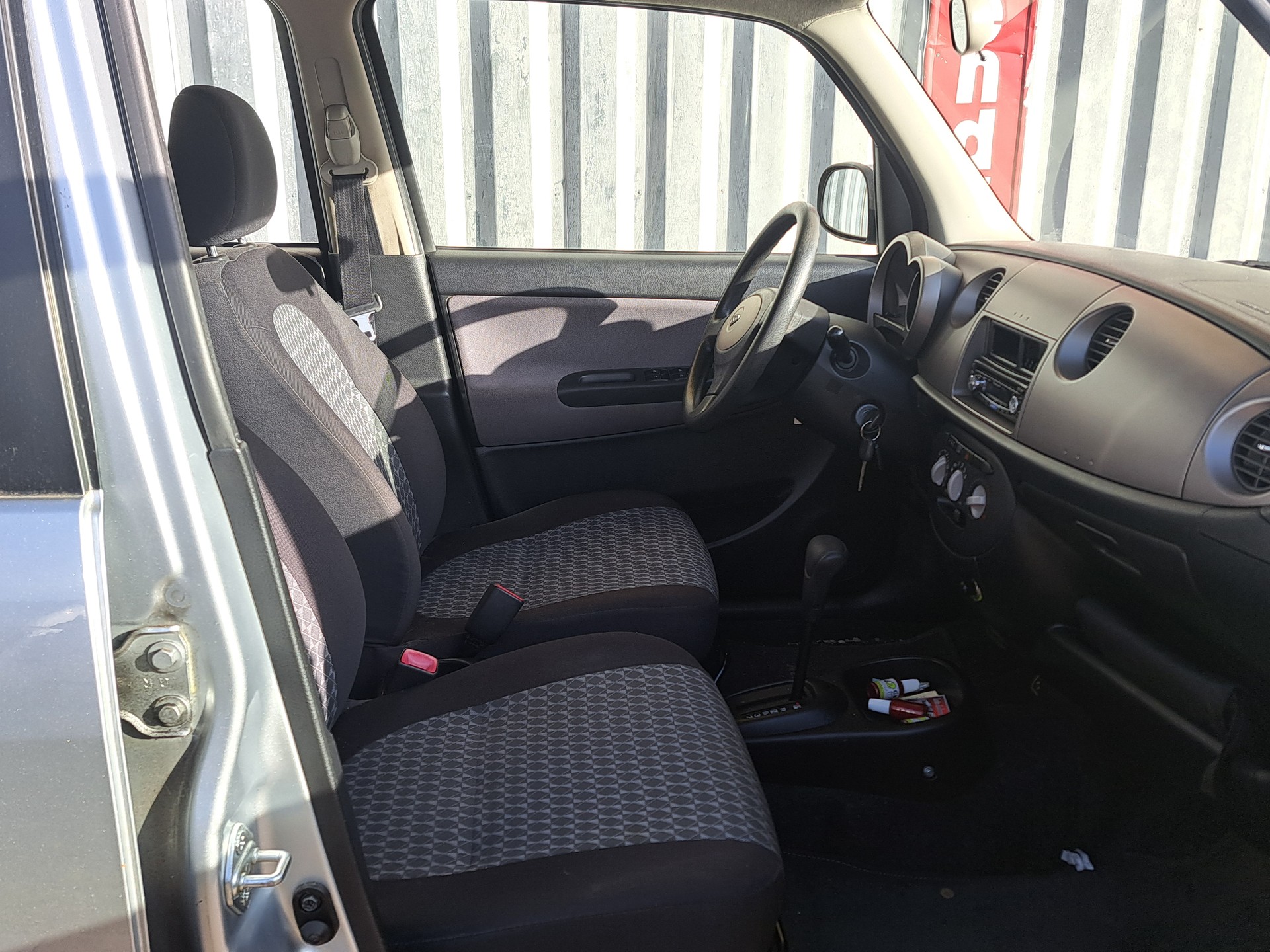 DAIHATSU Trevis 1.0-image-2