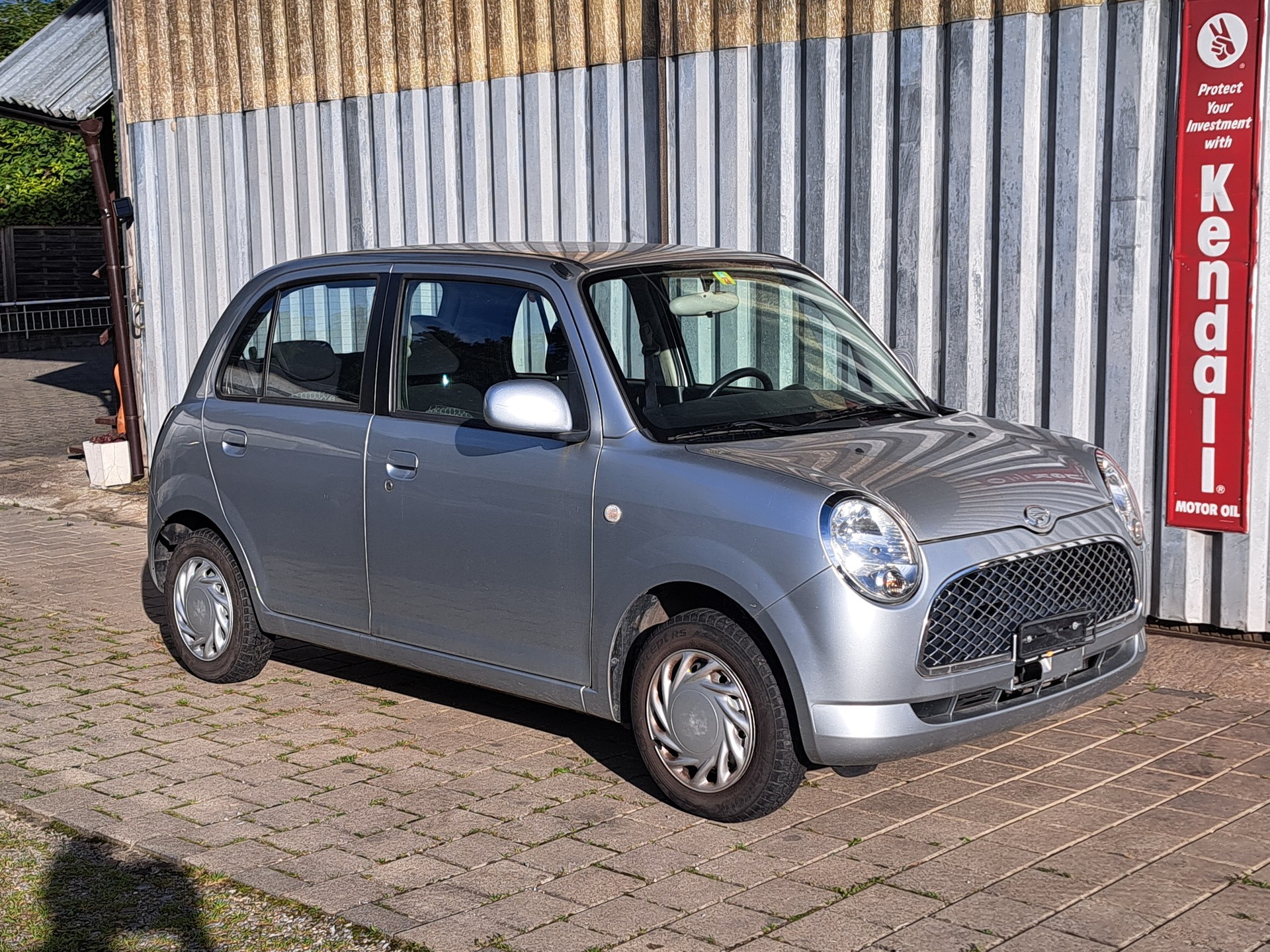 DAIHATSU Trevis 1.0-image-0
