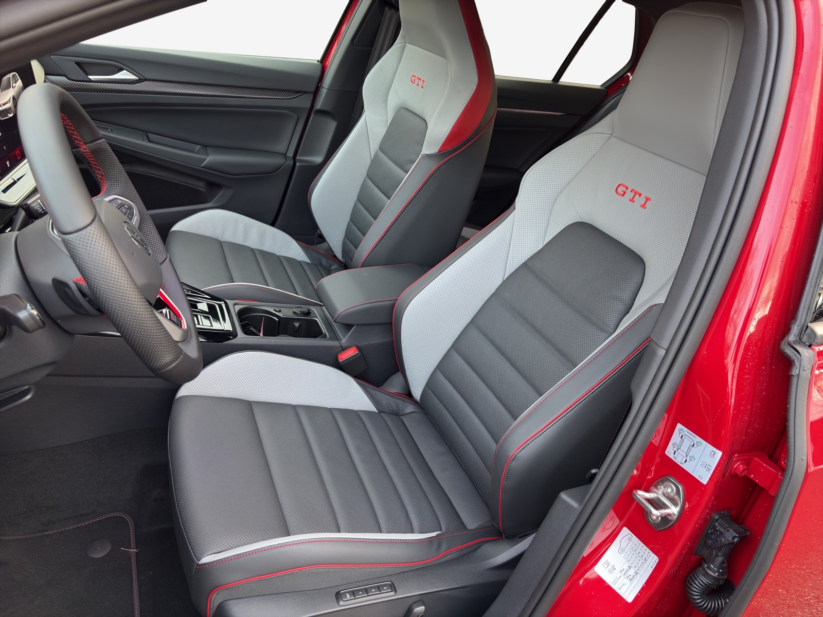 VW Golf 2.0 TSI GTI Clubsport DSG-image-8