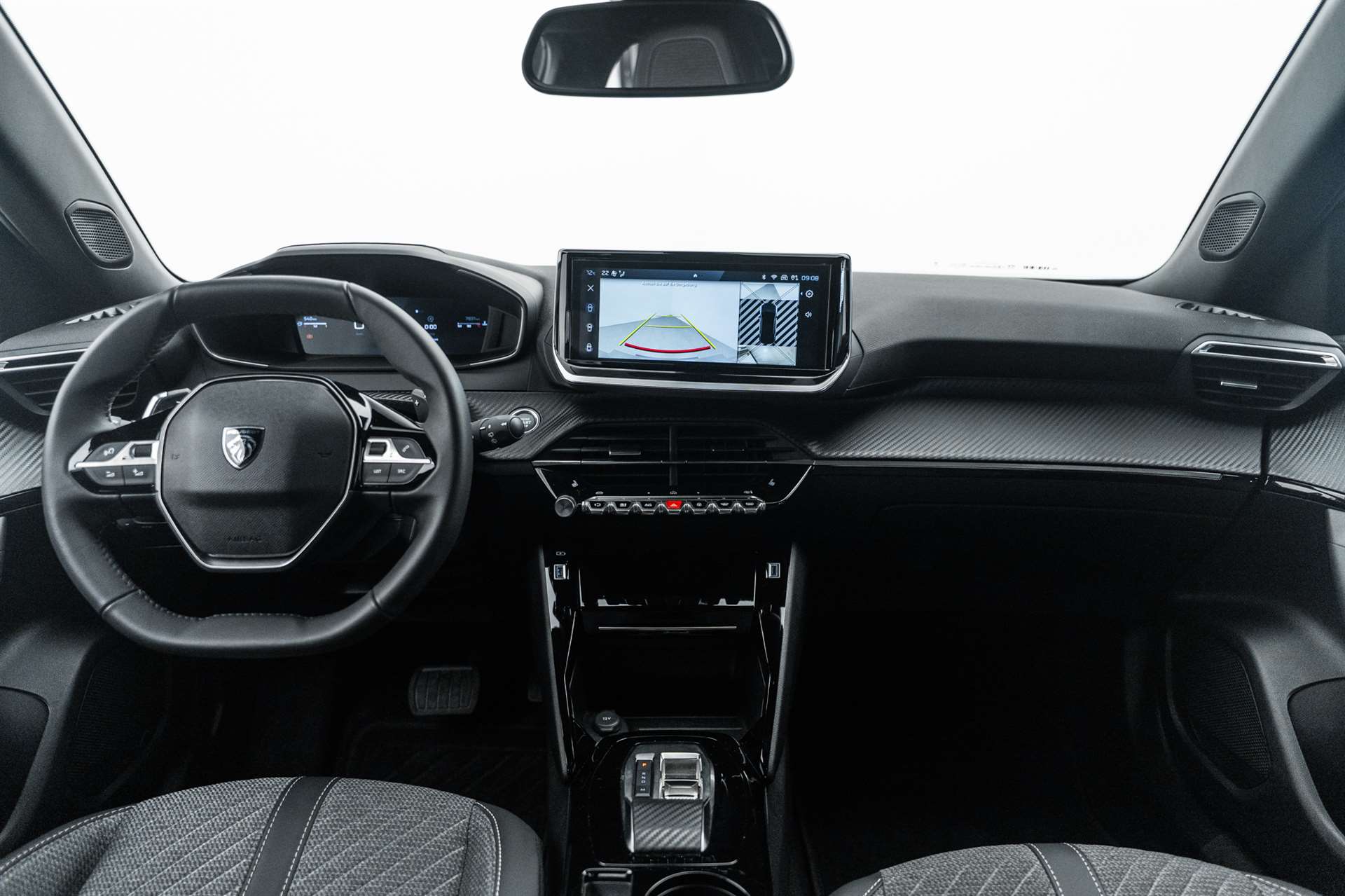PEUGEOT 2008 1.2 PureTech Allure Premium Automat-image-8