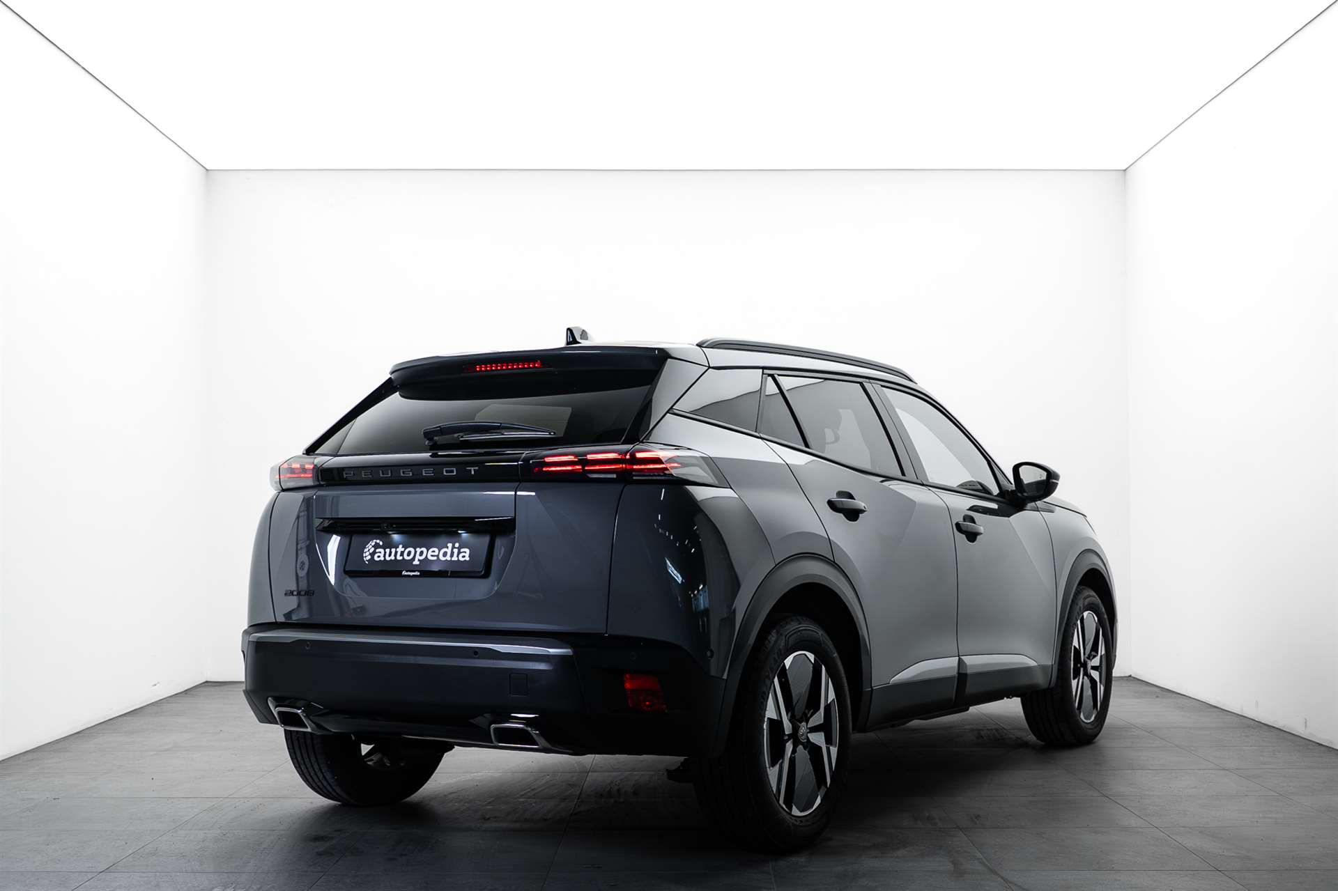 PEUGEOT 2008 1.2 PureTech Allure Premium Automat-image-2