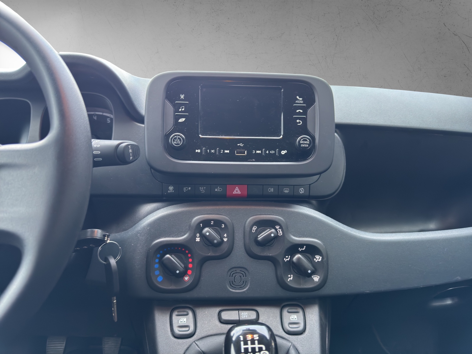 FIAT Panda 1.0 MHEV City Life-image-12