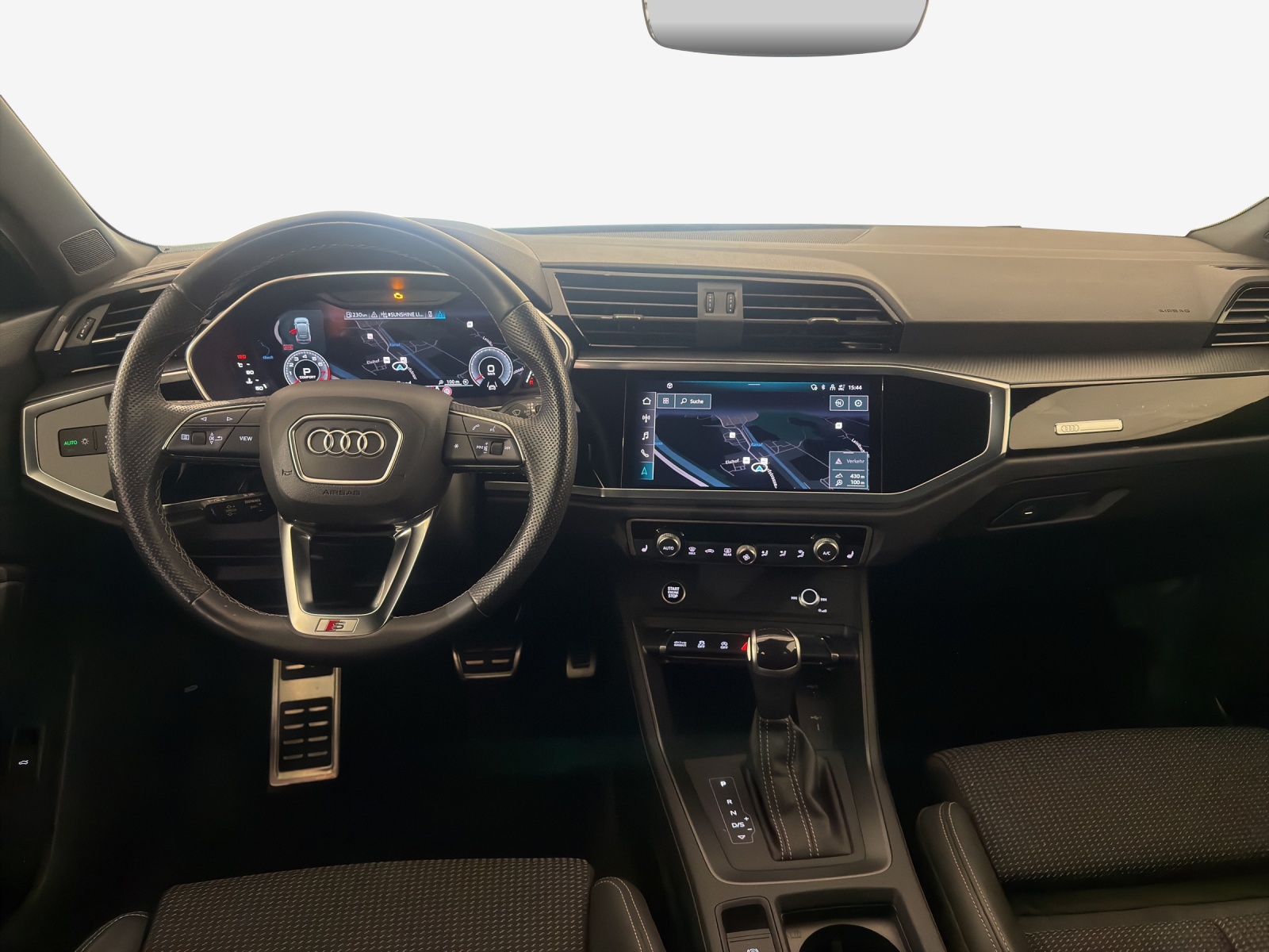 AUDI Q3 Sportback 35 TFSI S line Attraction S-tronic-image-8