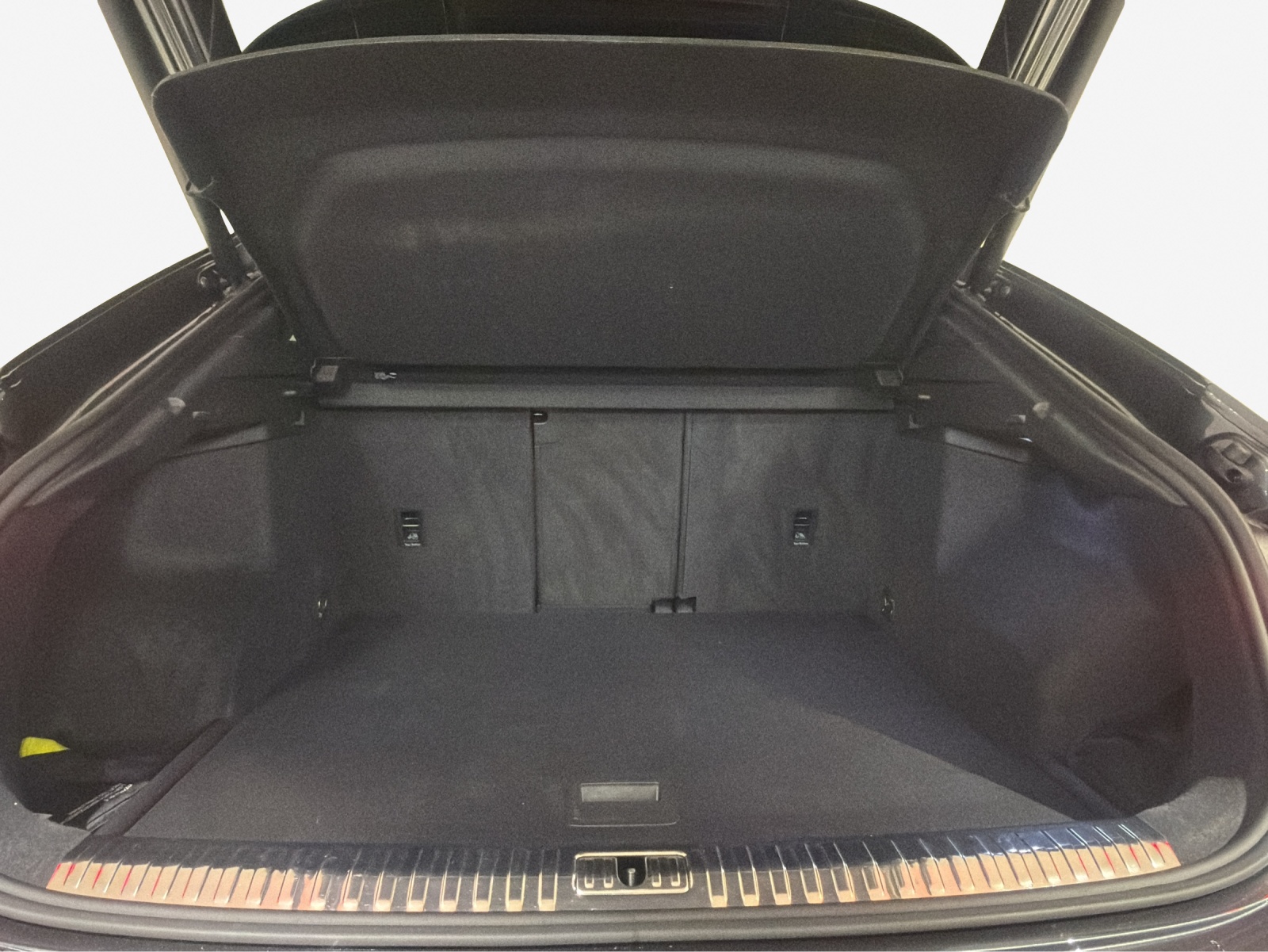 AUDI Q3 Sportback 35 TFSI S line Attraction S-tronic-image-12