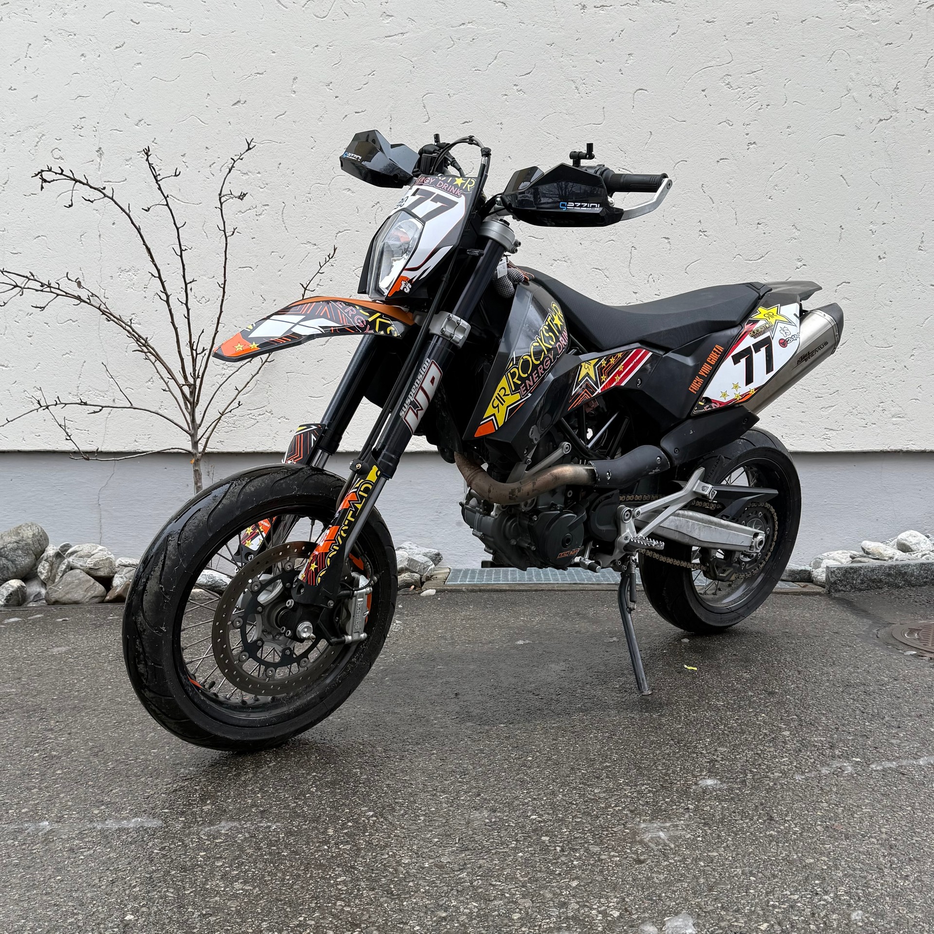KTM 690 SM-image-2