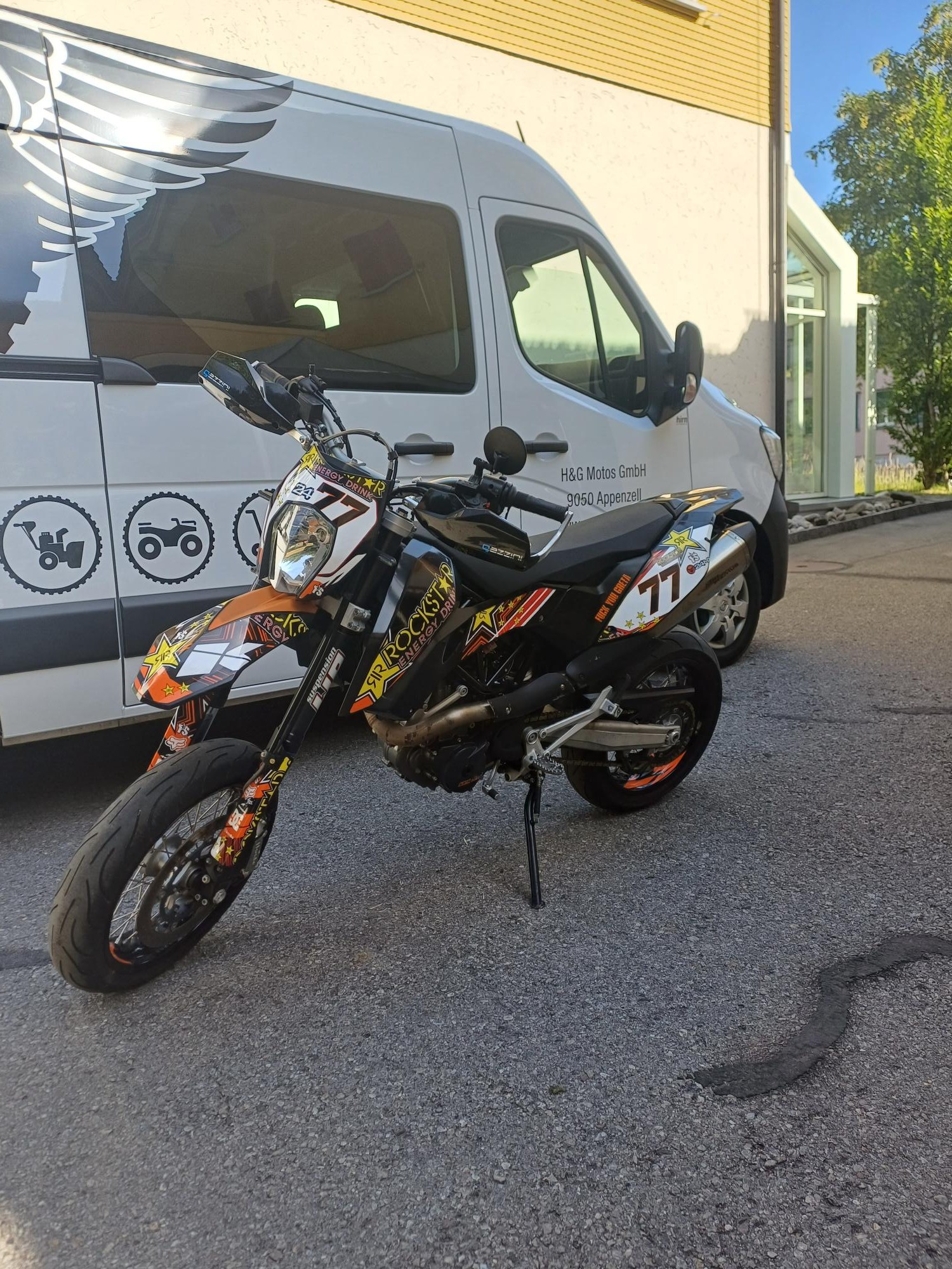 KTM 690 SM-image-6