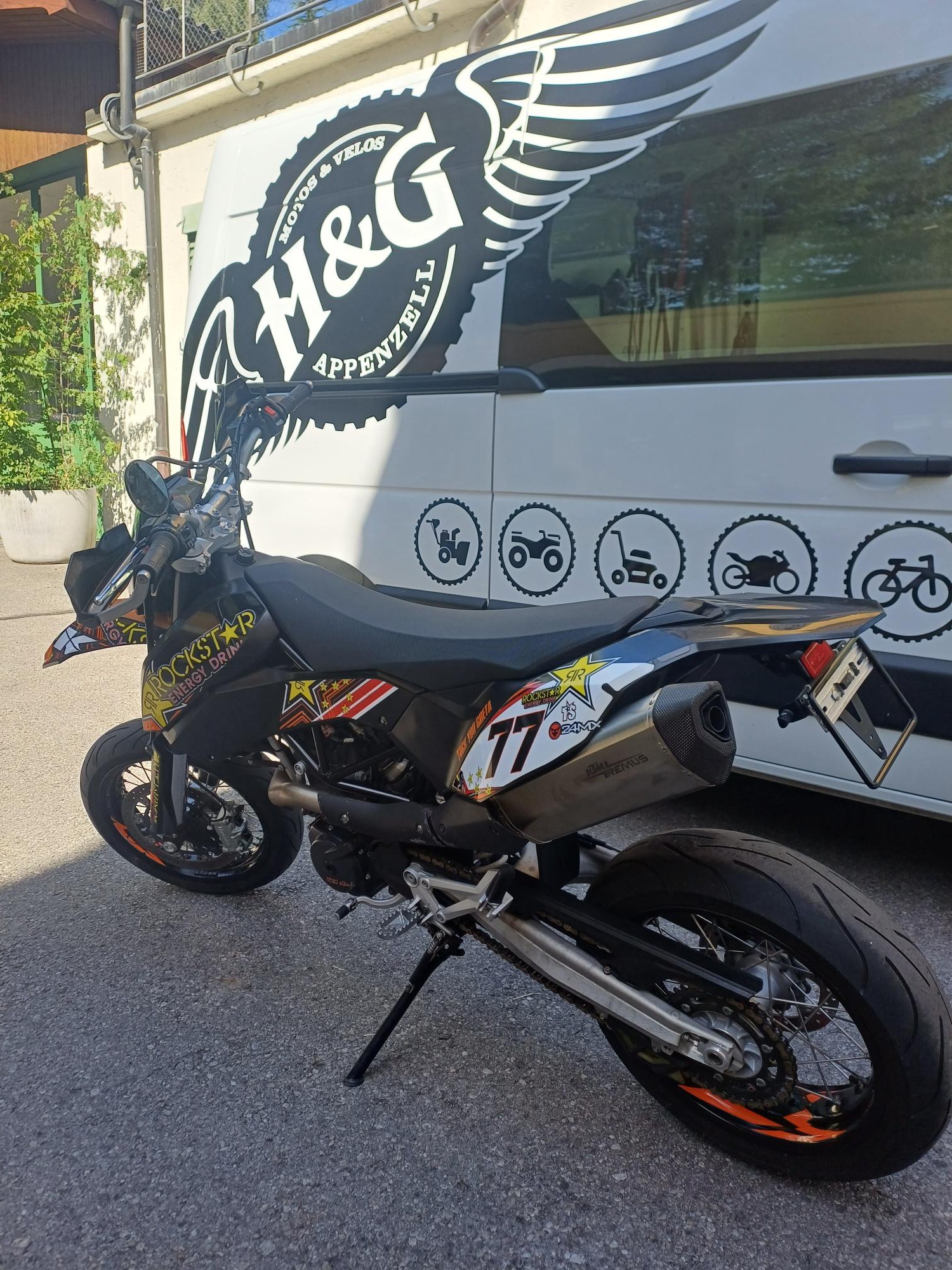 KTM 690 SM-image-7