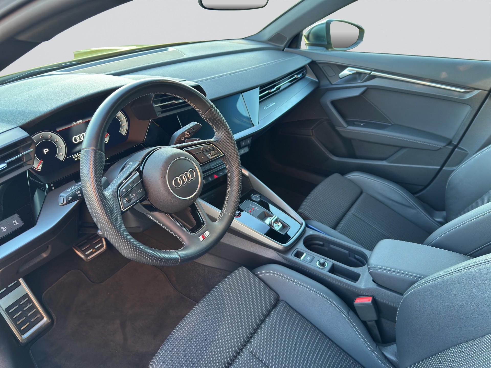 AUDI S3 Sportback 2.0 TFSI quattro S-tronic-image-6
