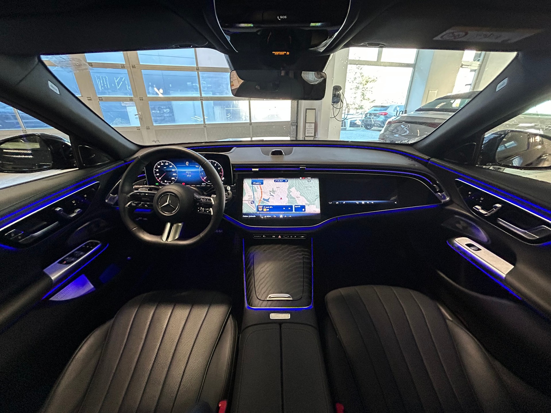 MERCEDES-BENZ E 200 T 9G-Tronic 4Matic AMG Line-image-7