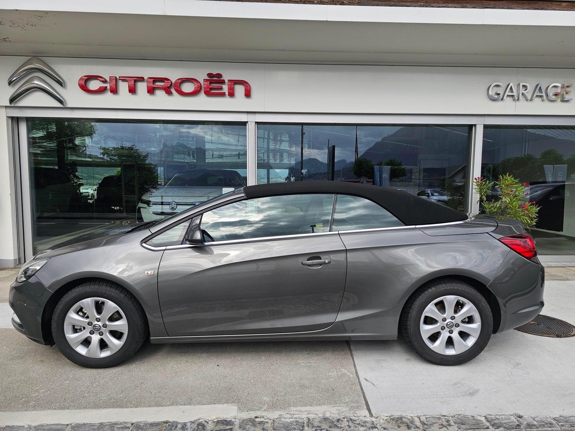 OPEL Cascada 1.6 T eTEC Cosmo-image-4