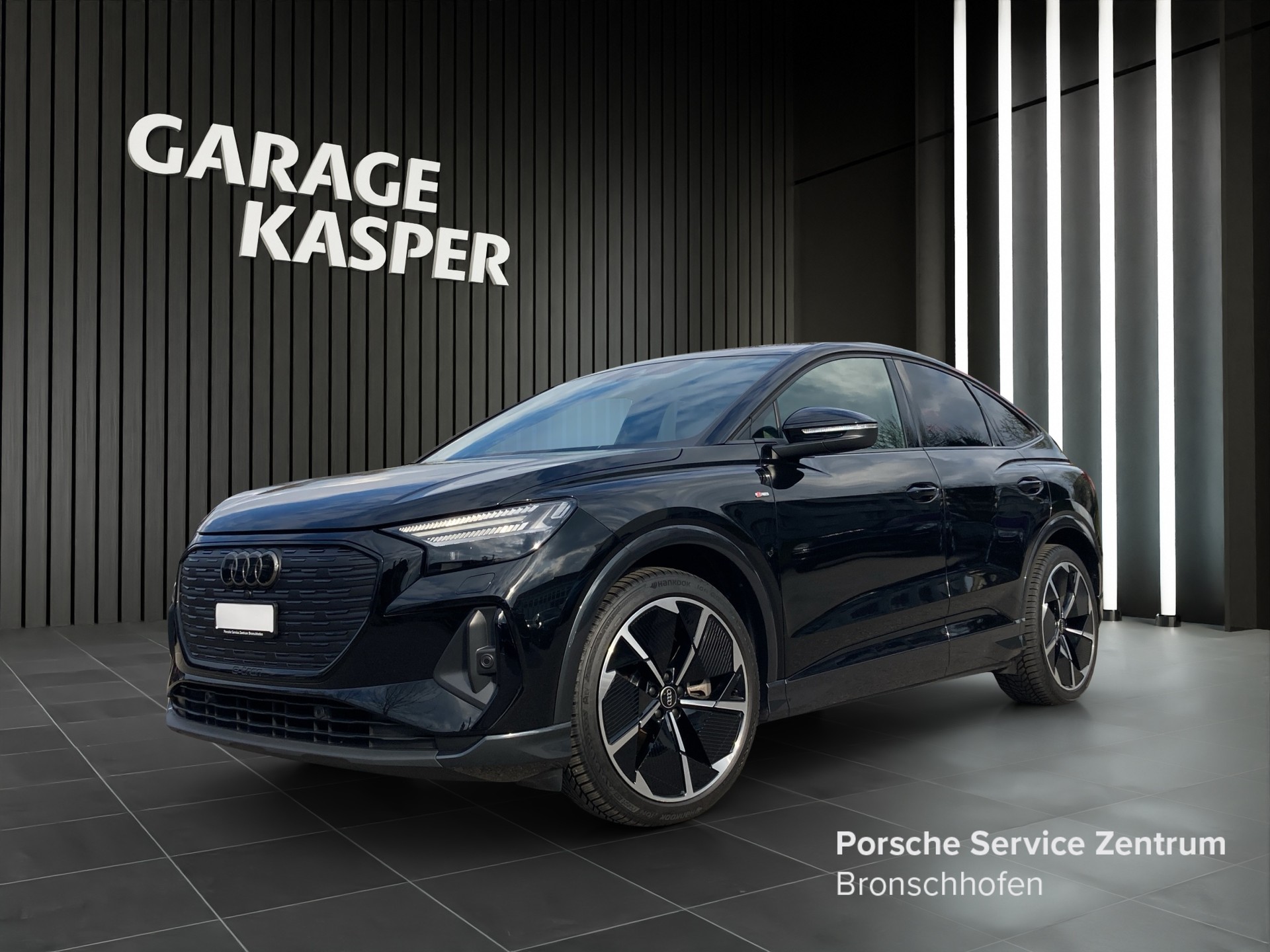 AUDI Q4 e-tron Sportback 50 quattro-image-0