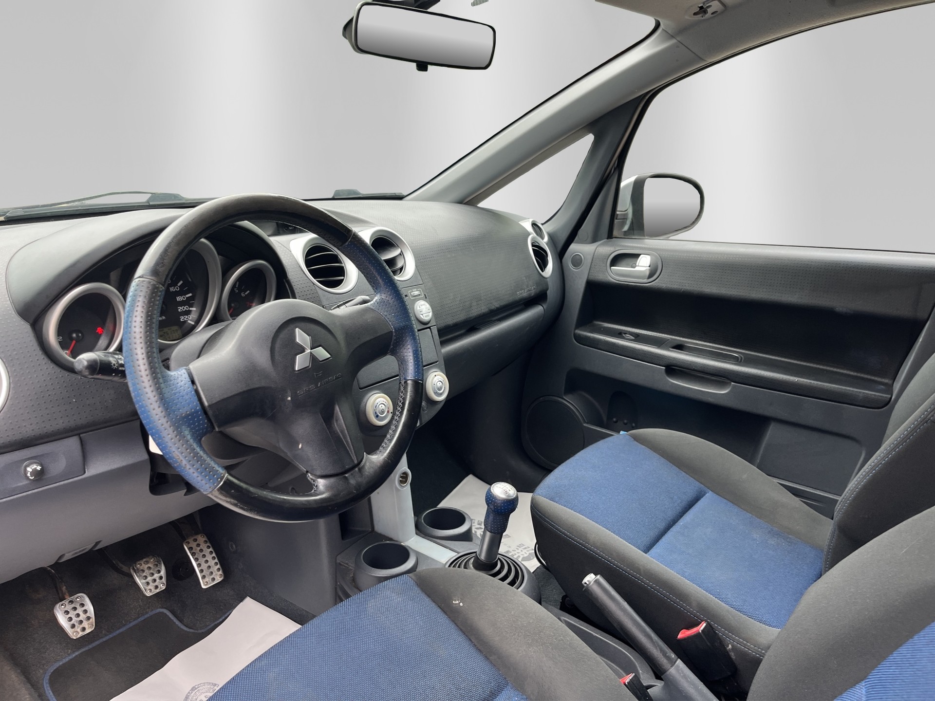 MITSUBISHI Colt 1.3 16V Fashion-image-7