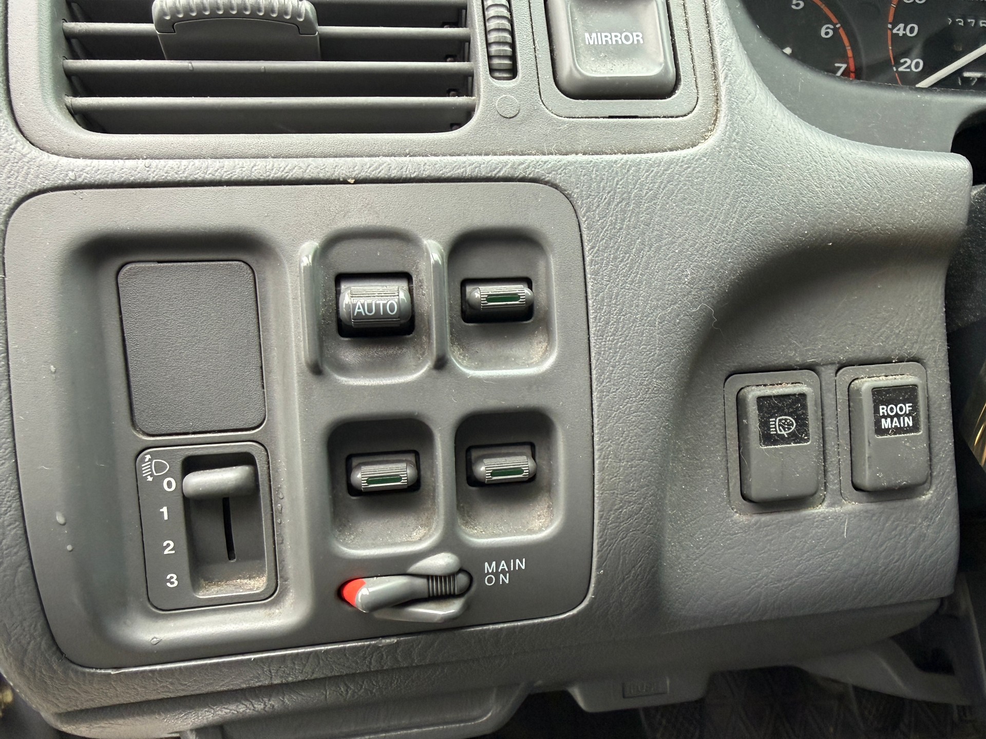 HONDA CR-V 2.0i 4WD ES-image-19