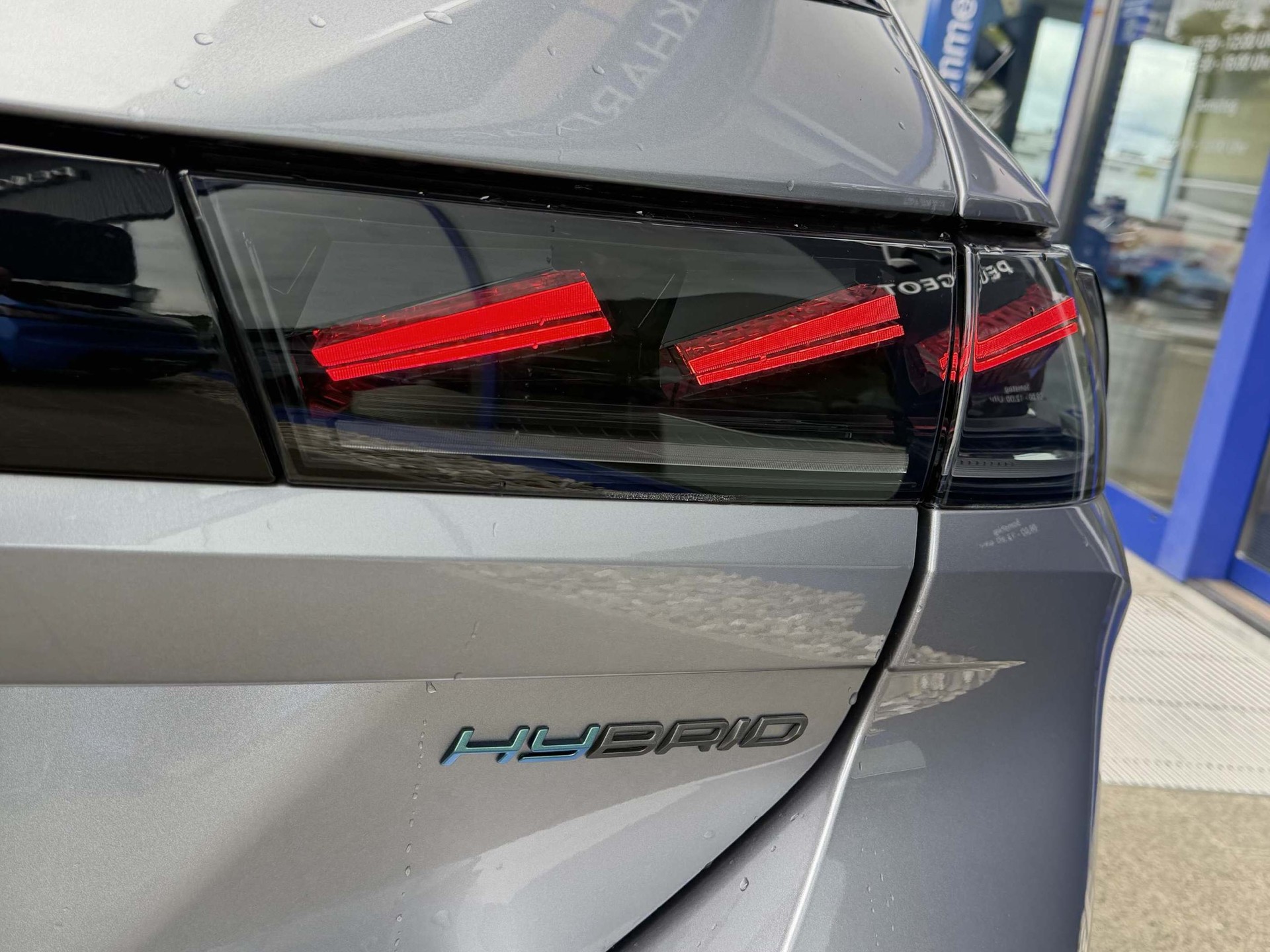 PEUGEOT 508 SW 1.6 Plug-in Hybrid Allure 5 Jahre Werksgarantie-image-14