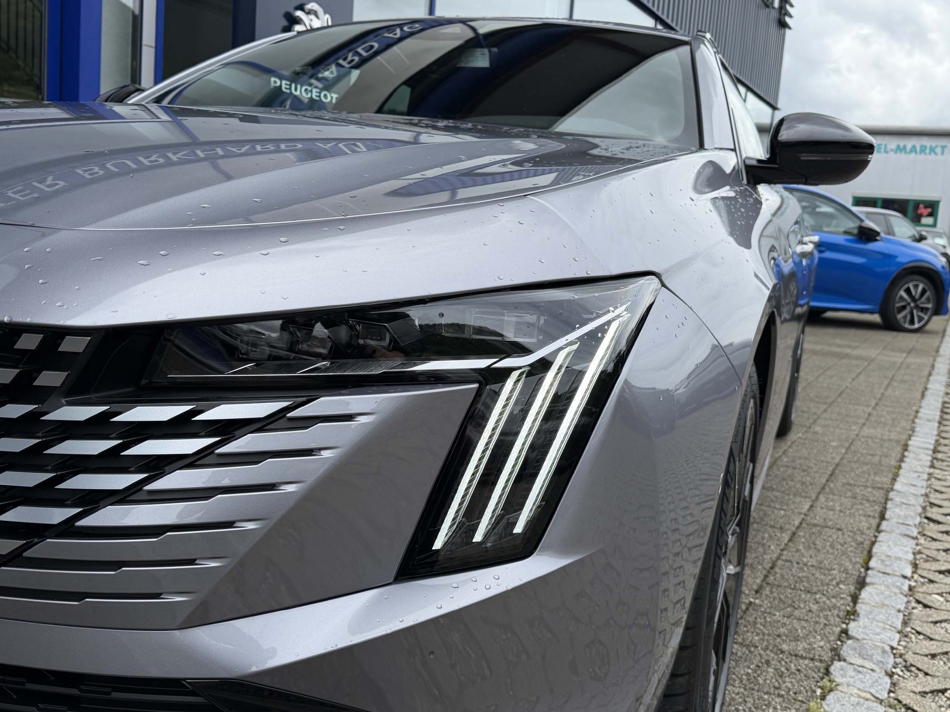 PEUGEOT 508 SW 1.6 Plug-in Hybrid Allure 5 Jahre Werksgarantie-image-13