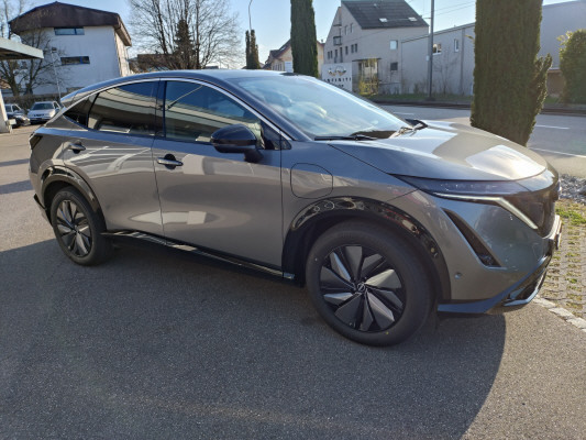 NISSAN Ariya 87 kWh Evolve-image-1