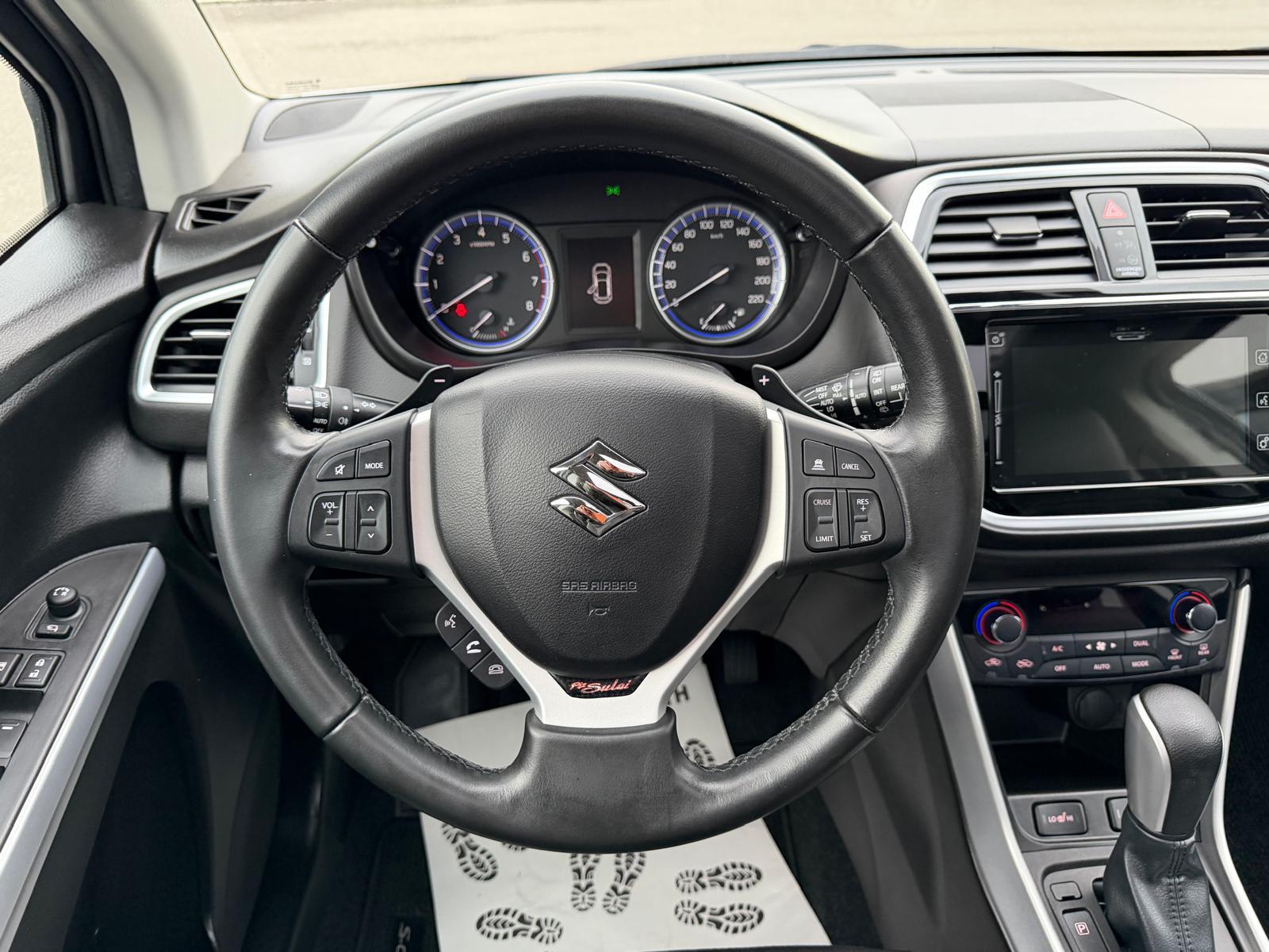 SUZUKI SX4 S-Cross 1.4 T Piz Sulai Top Hybrid 4x4-image-11