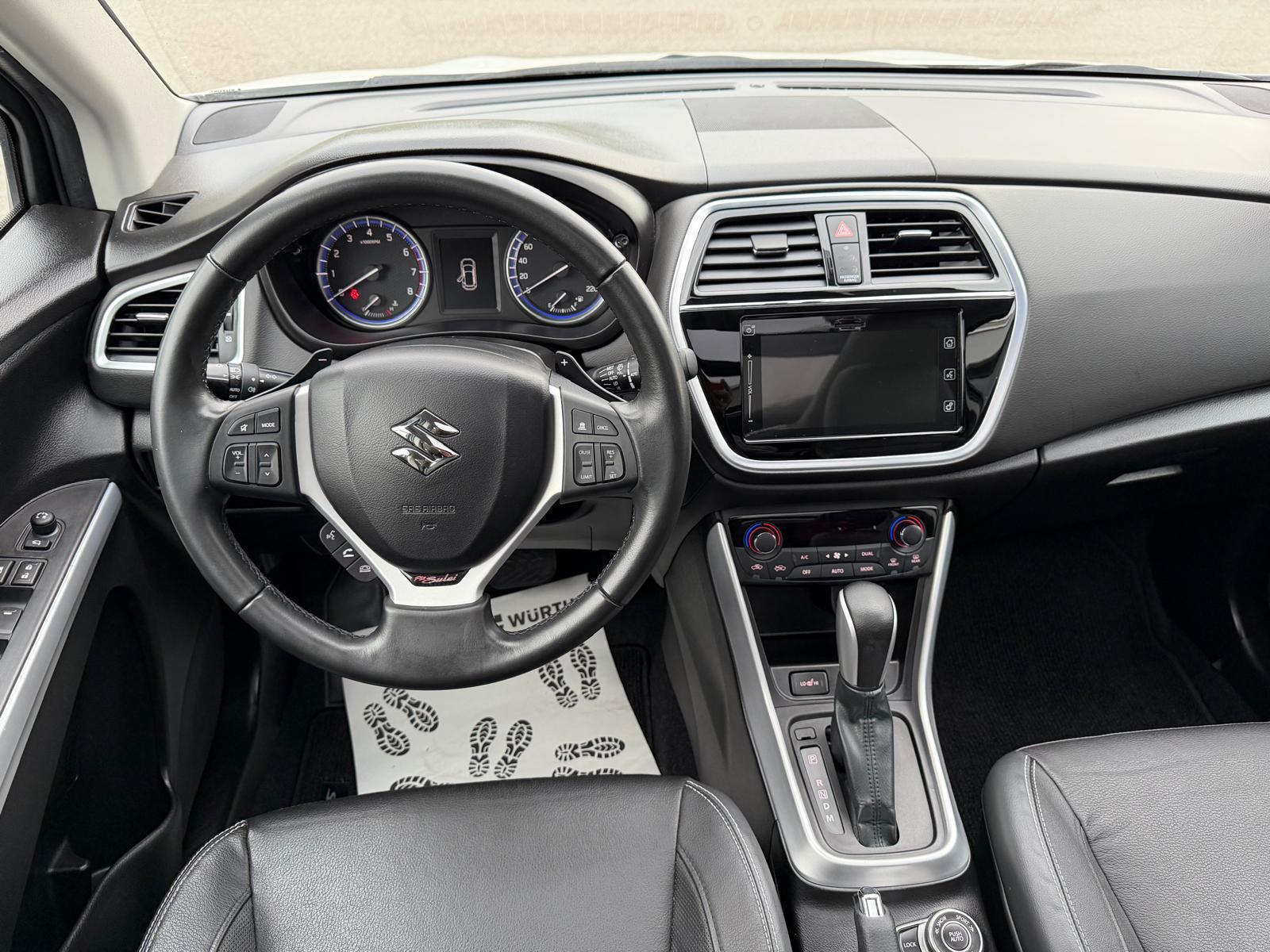 SUZUKI SX4 S-Cross 1.4 T Piz Sulai Top Hybrid 4x4-image-10