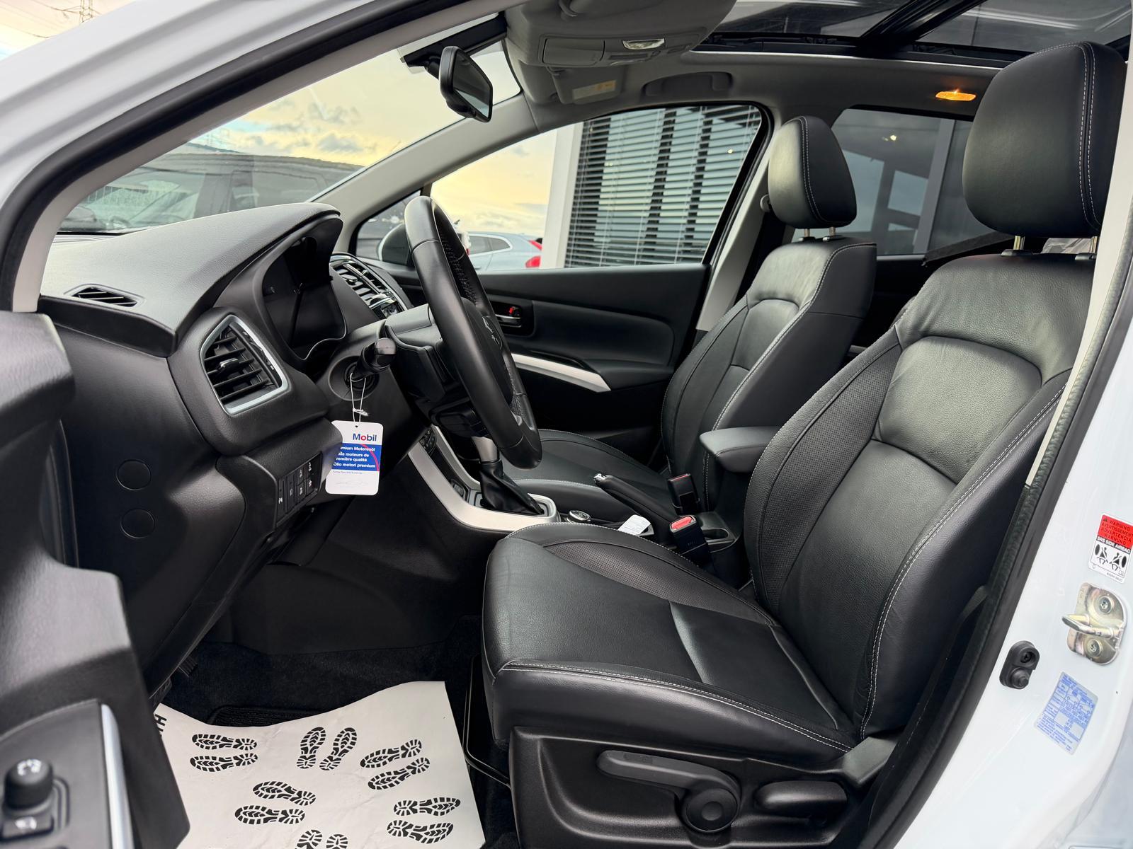 SUZUKI SX4 S-Cross 1.4 T Piz Sulai Top Hybrid 4x4-image-24