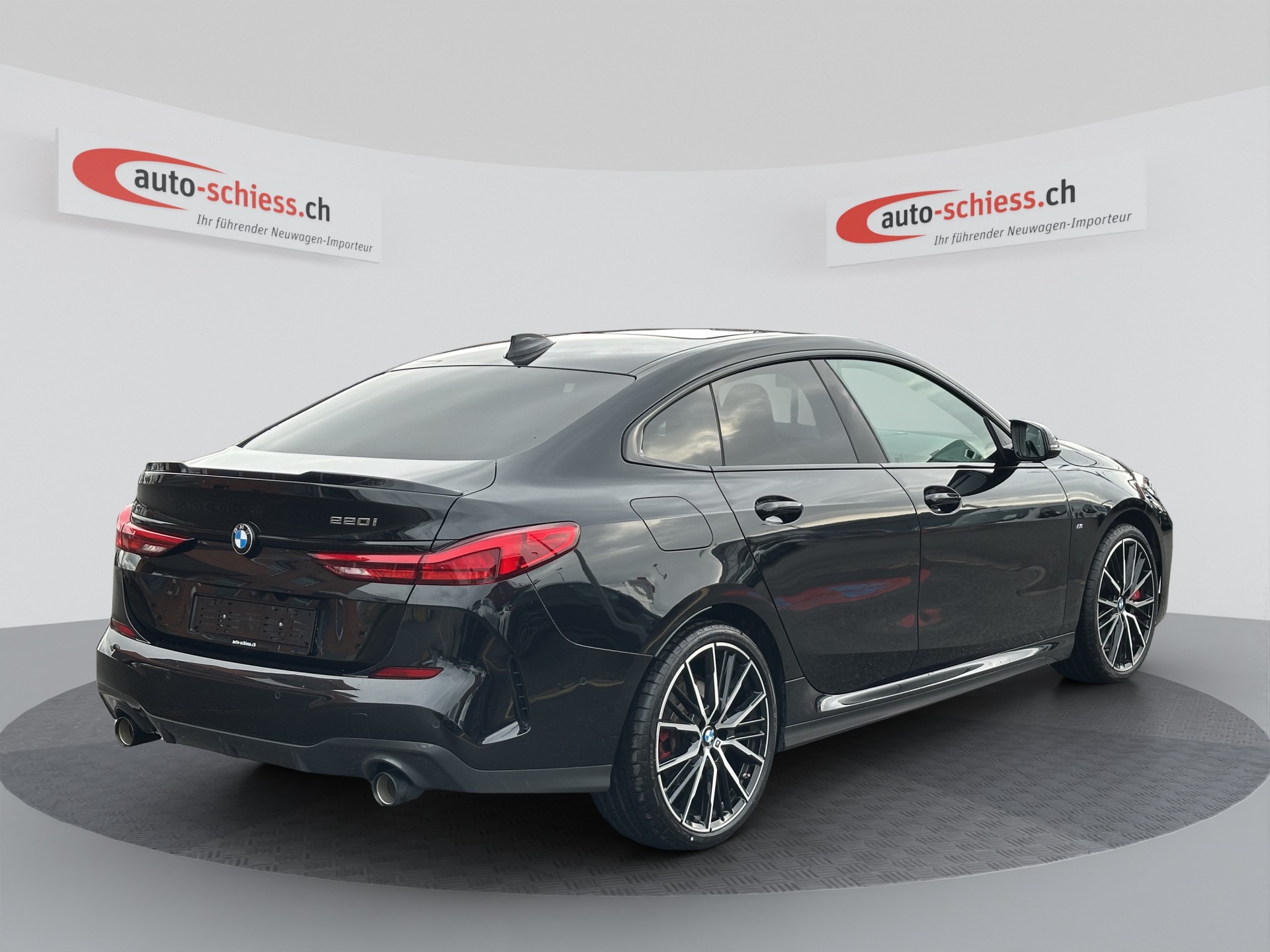 BMW 220i Gran Coupé M Sport Pro Edition Shadow Line Steptronic-image-4