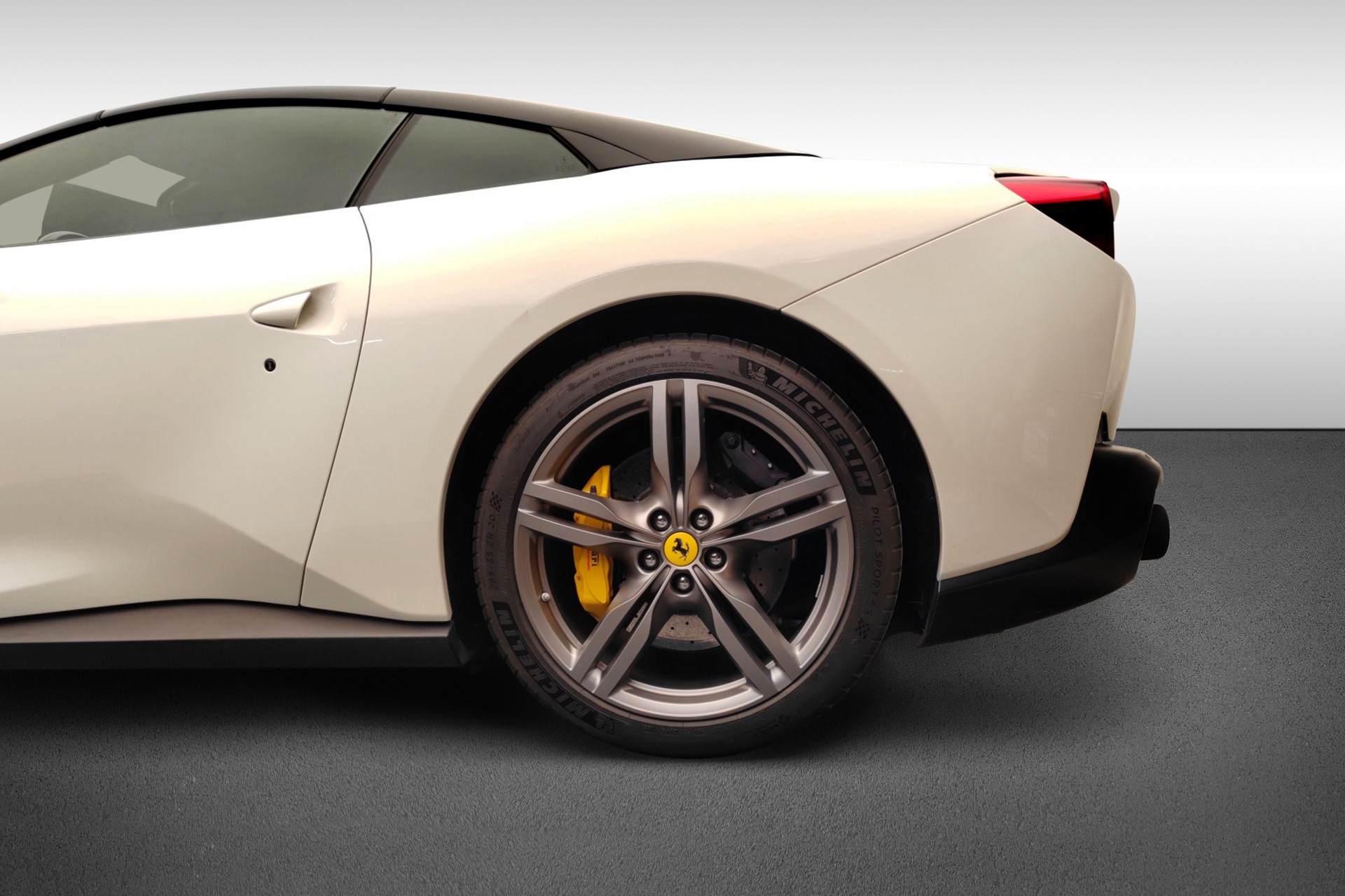 FERRARI Portofino 3.9 V8 T-image-9