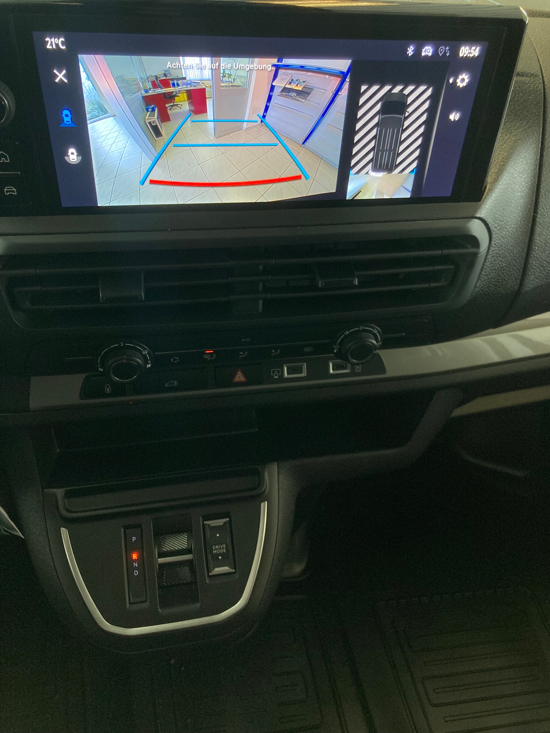 TOYOTA Proace EV 75kWh Long Advanced-image-12