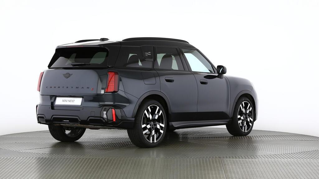 MINI Countryman S ALL4-image-3